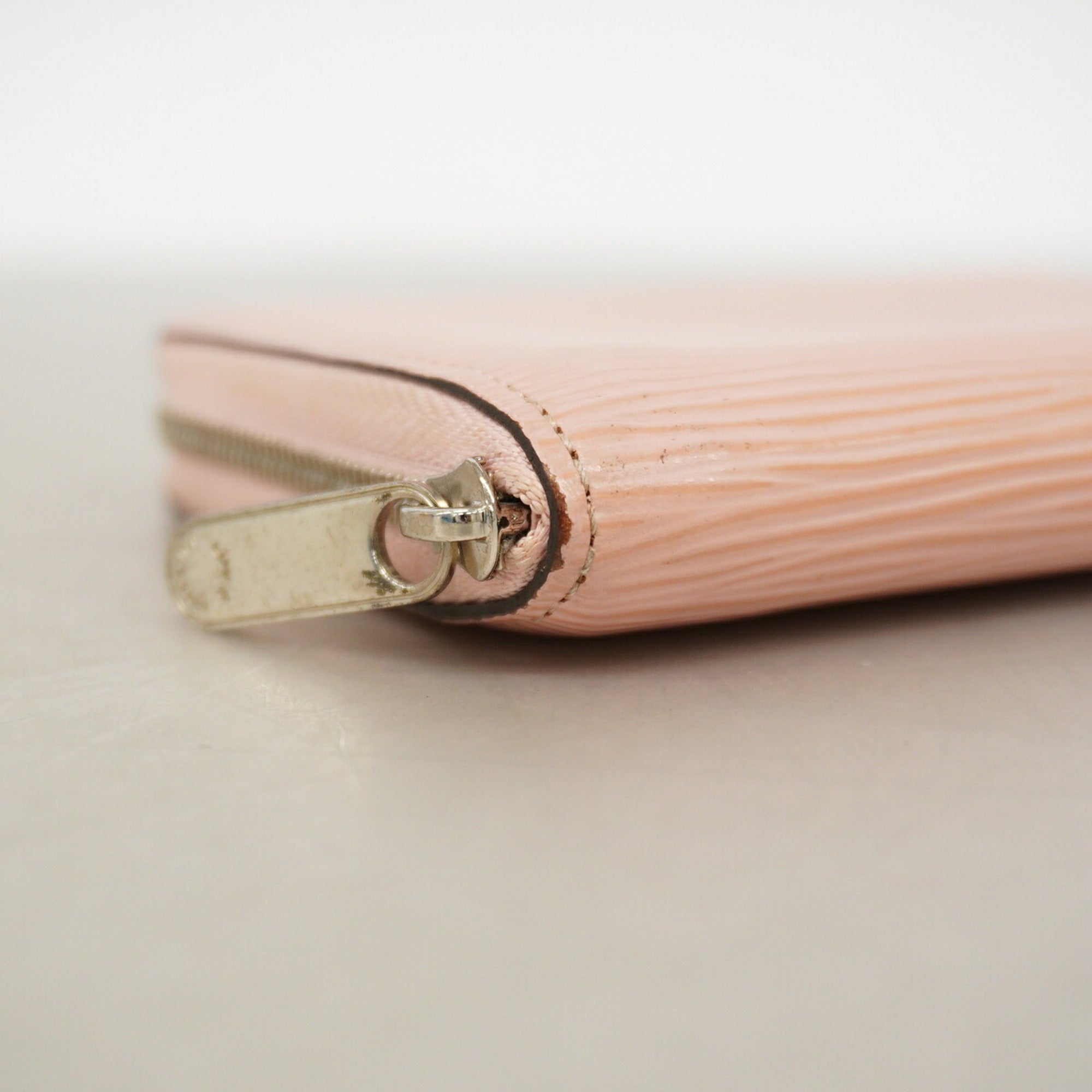 Louis Vuitton Rose Ballerine Coin Purse/Coin Case (Pre-Owned)