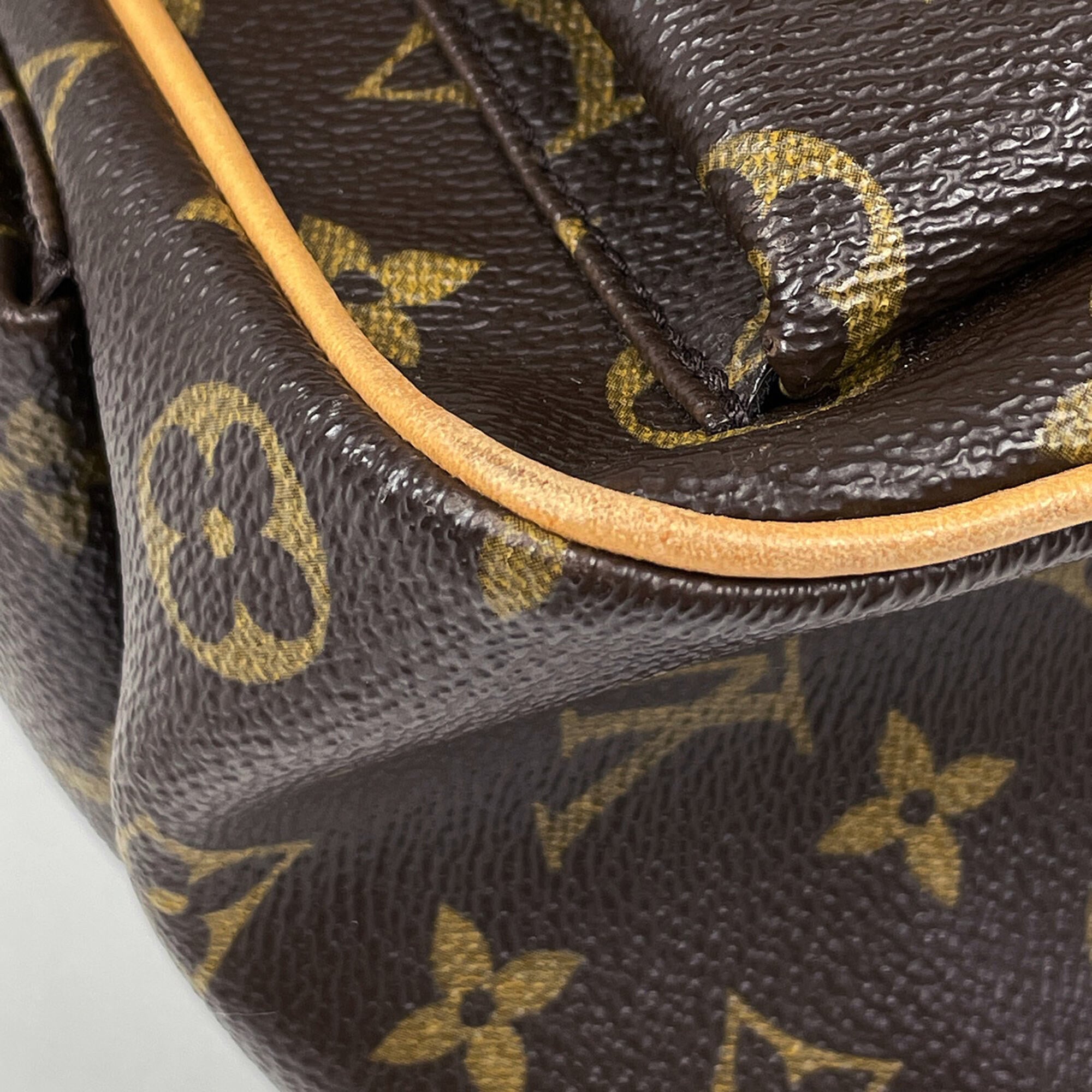 Louis Vuitton Brown Monogram Handbag Tote Bag (Pre-Owned)