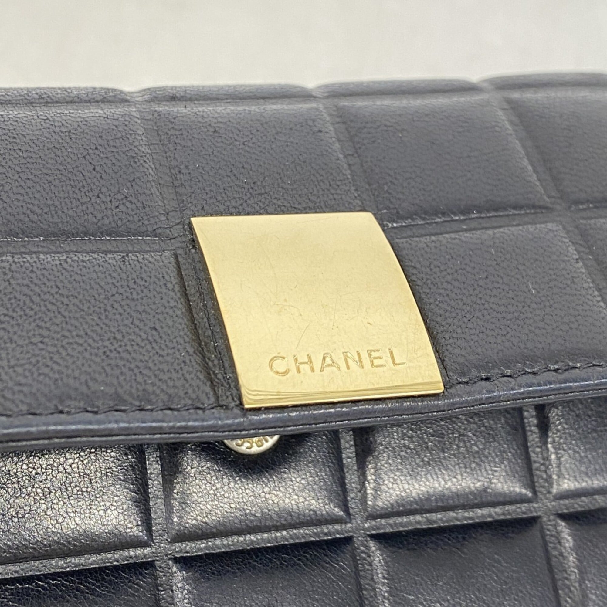 Chanel Black Leather Wallet (Tri-Fold) (Pre-Owned)