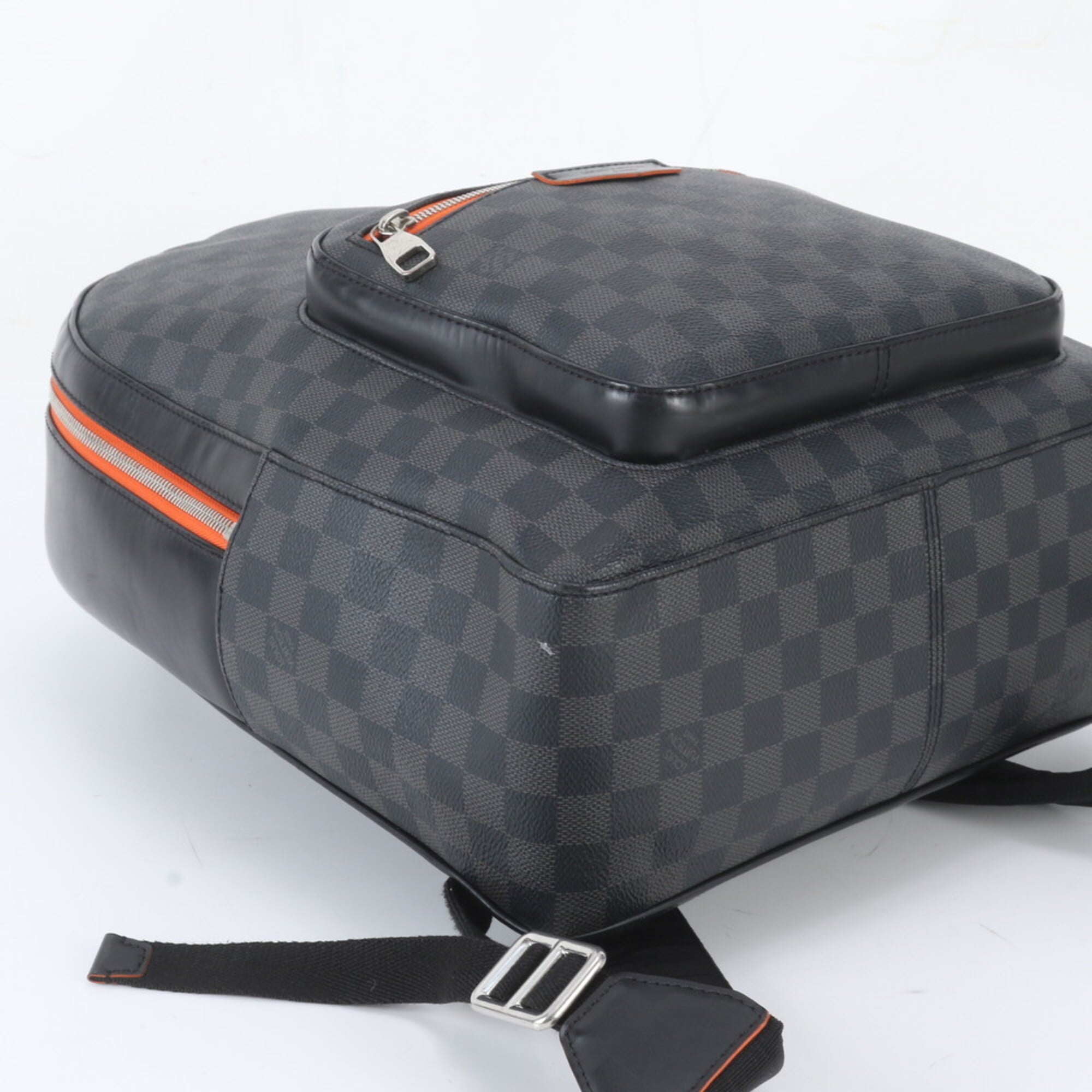 Louis Vuitton Damier Graphite Leather Coated Canvas Backpack Handbag (Pre-Owned)