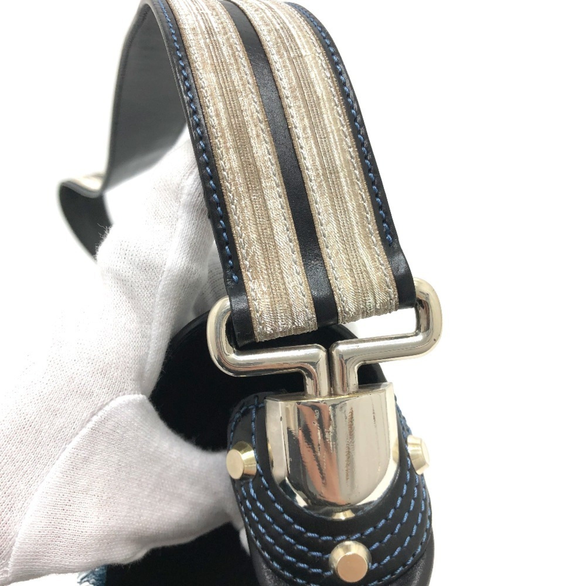 Celine Black Leather Shoulder Bag (Pre-Owned)