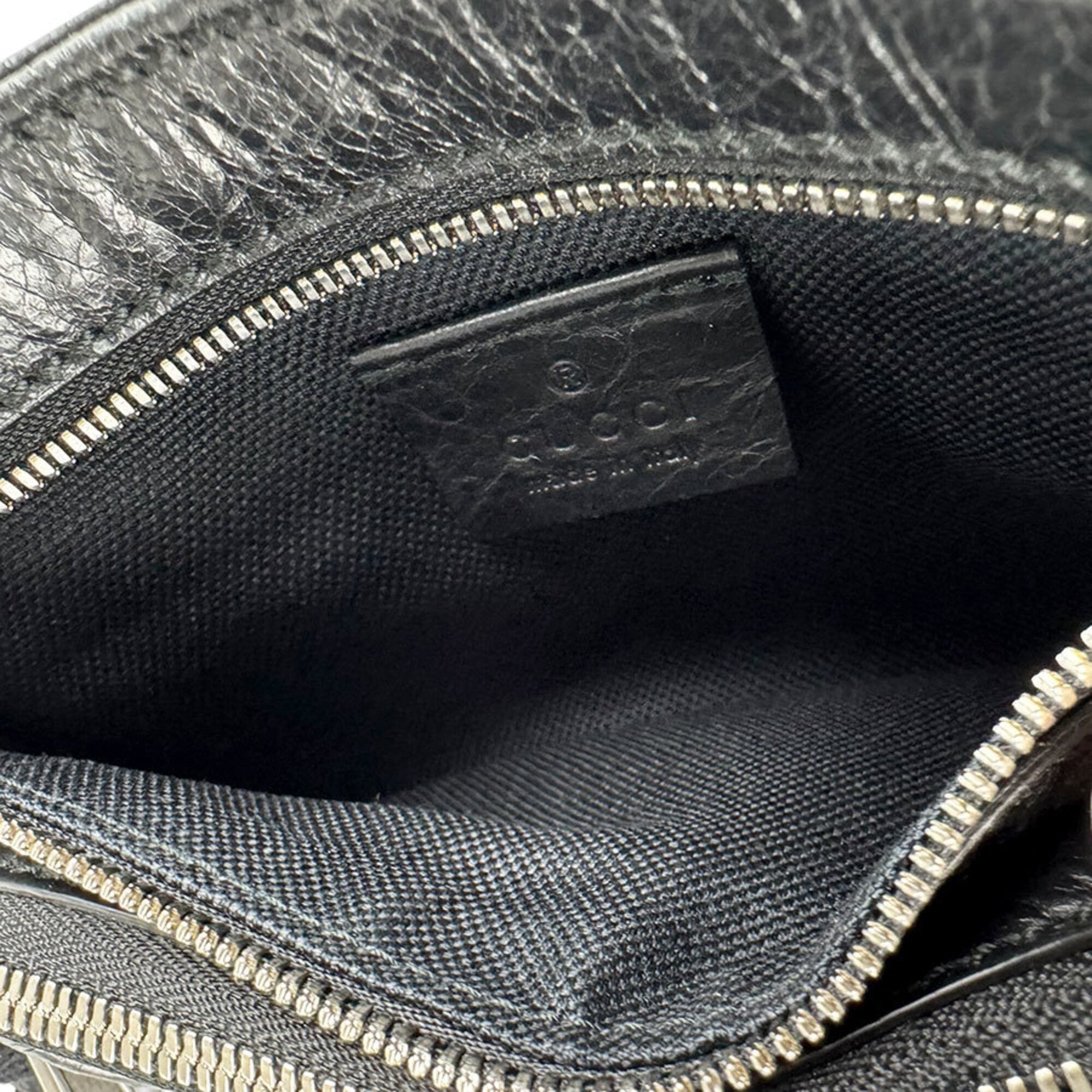 Gucci Black Leather Fanny Pack Sling Bag (Pre-Owned)