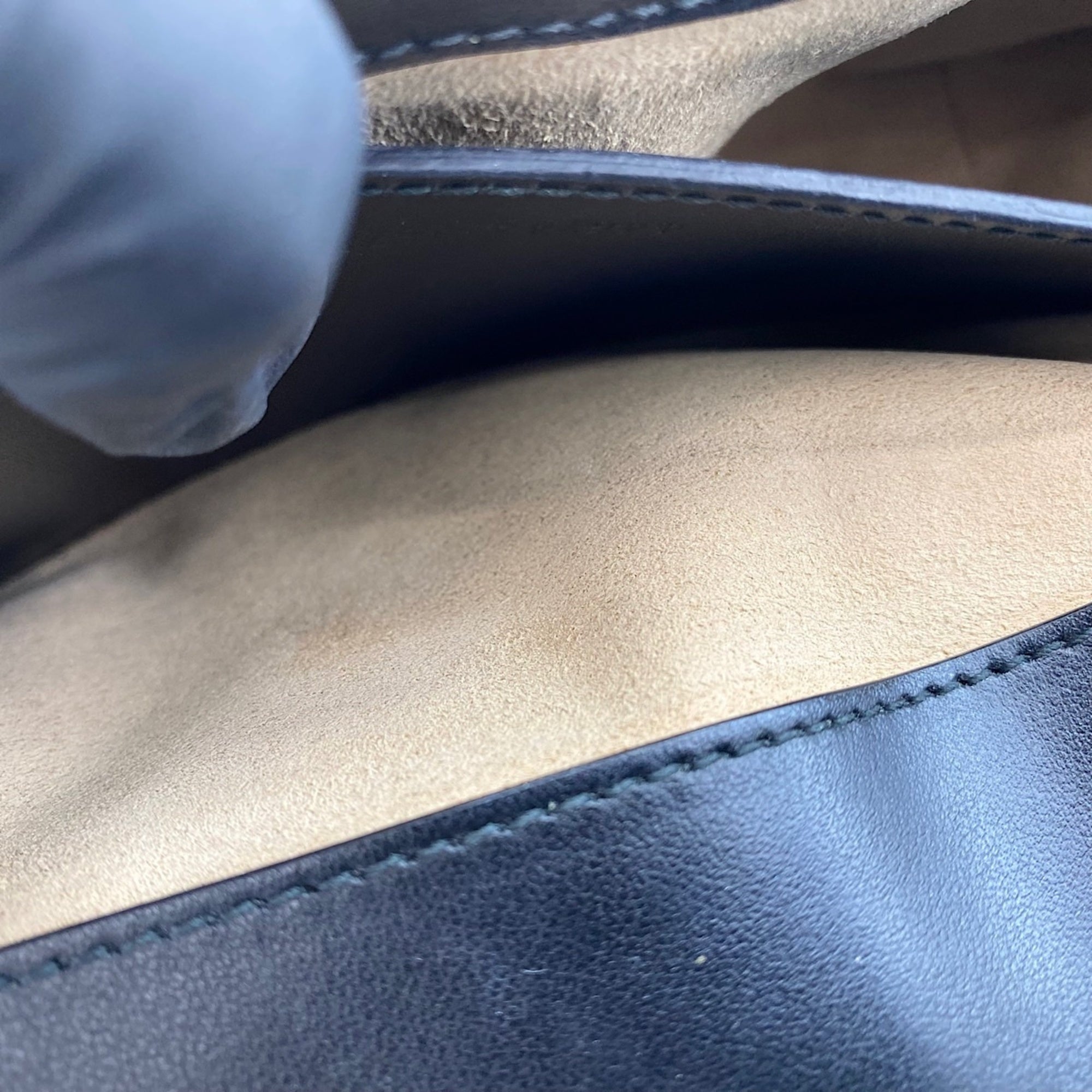 Gucci Gg Marmont Black Shoulder Bag (Pre-Owned)