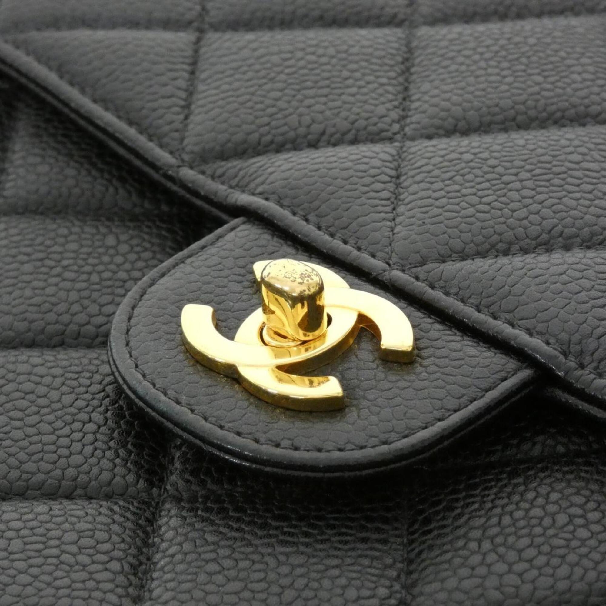 Chanel Black Grained Calfskin Shoulder Bag (Pre-Owned)