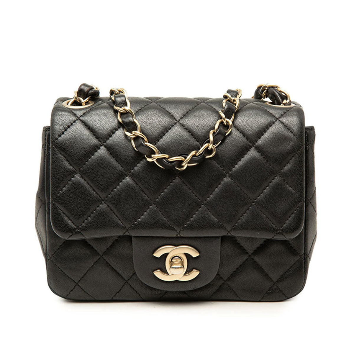 Chanel Matelasse Black Leather Shoulder Bag (Pre-Owned)