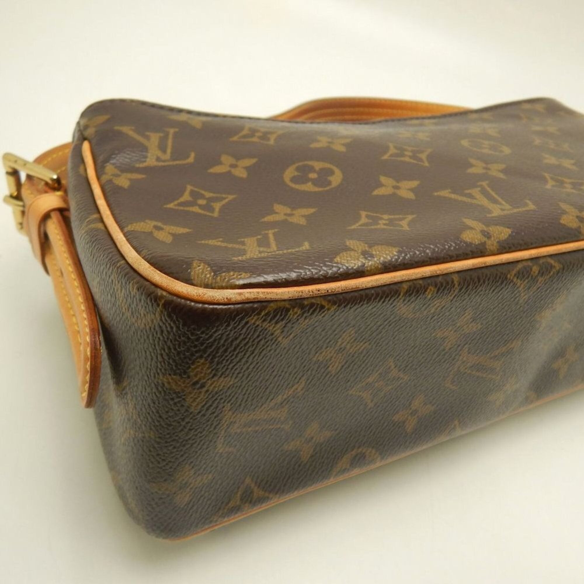 Louis Vuitton Monogram Brown Monogram Shoulder Bag (Pre-Owned)