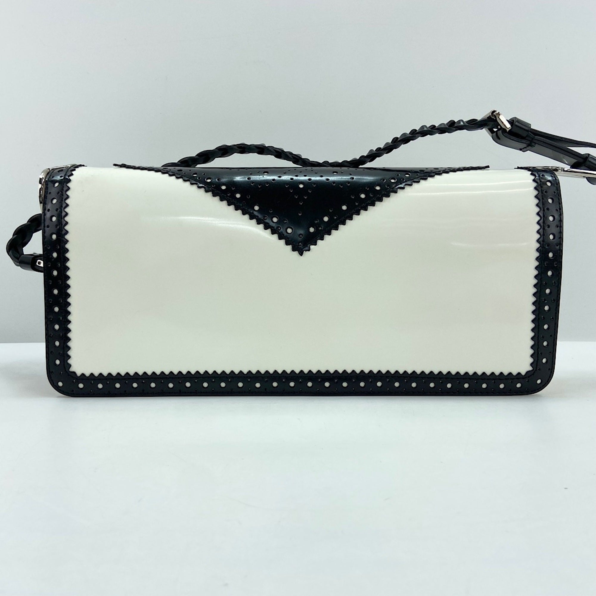 Christian Dior White Leather Shoulder Bag (Pre-Owned)