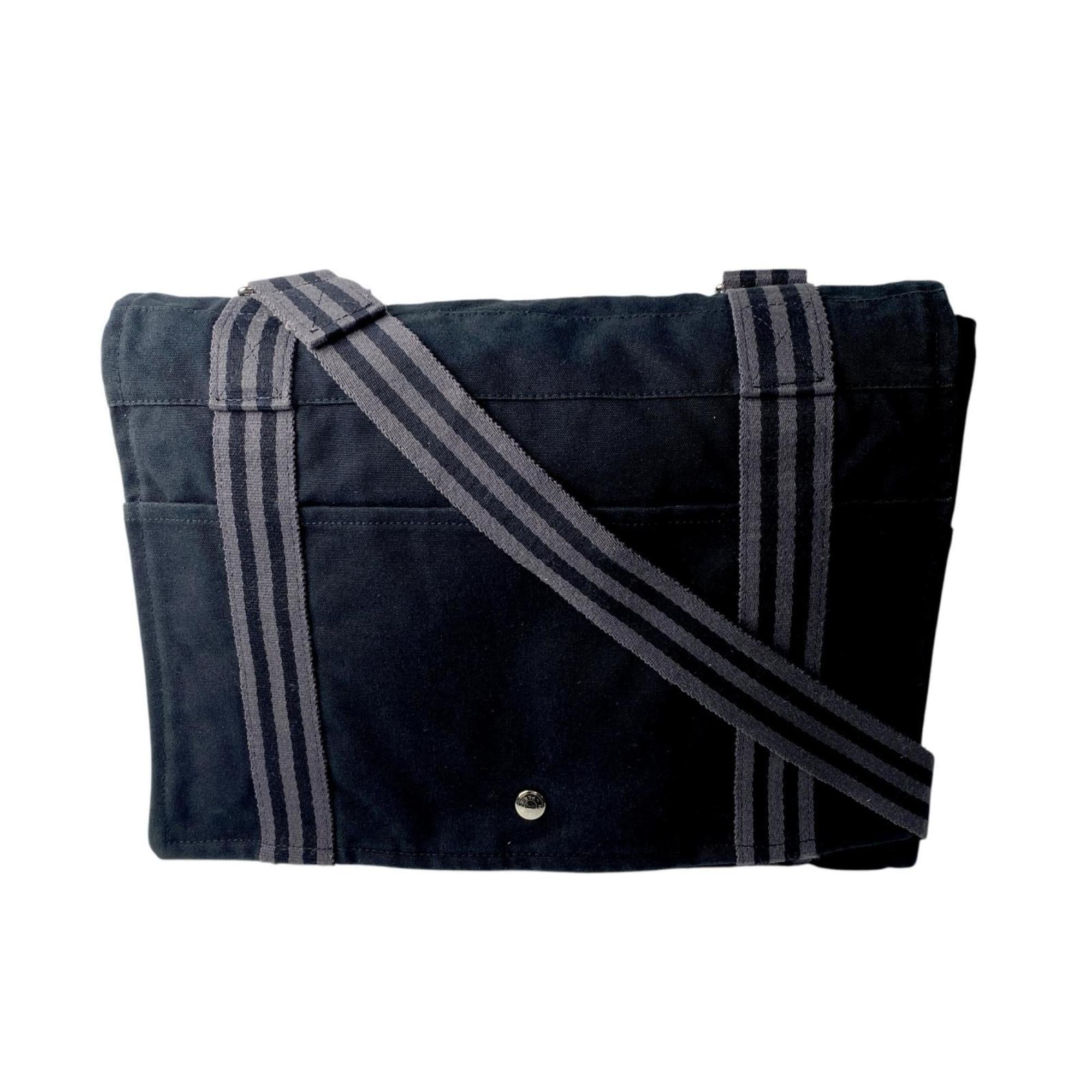 Hermes Black Canvas Messenger Bag Shoulder Bag (Pre-Owned)