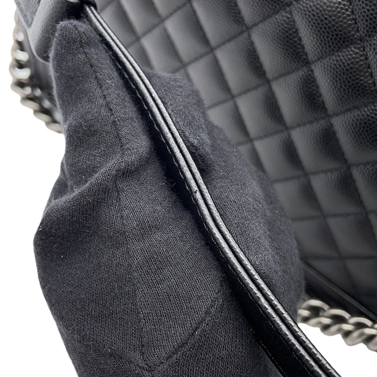 Chanel Black Grained Calfskin Shoulder Bag (Pre-Owned)