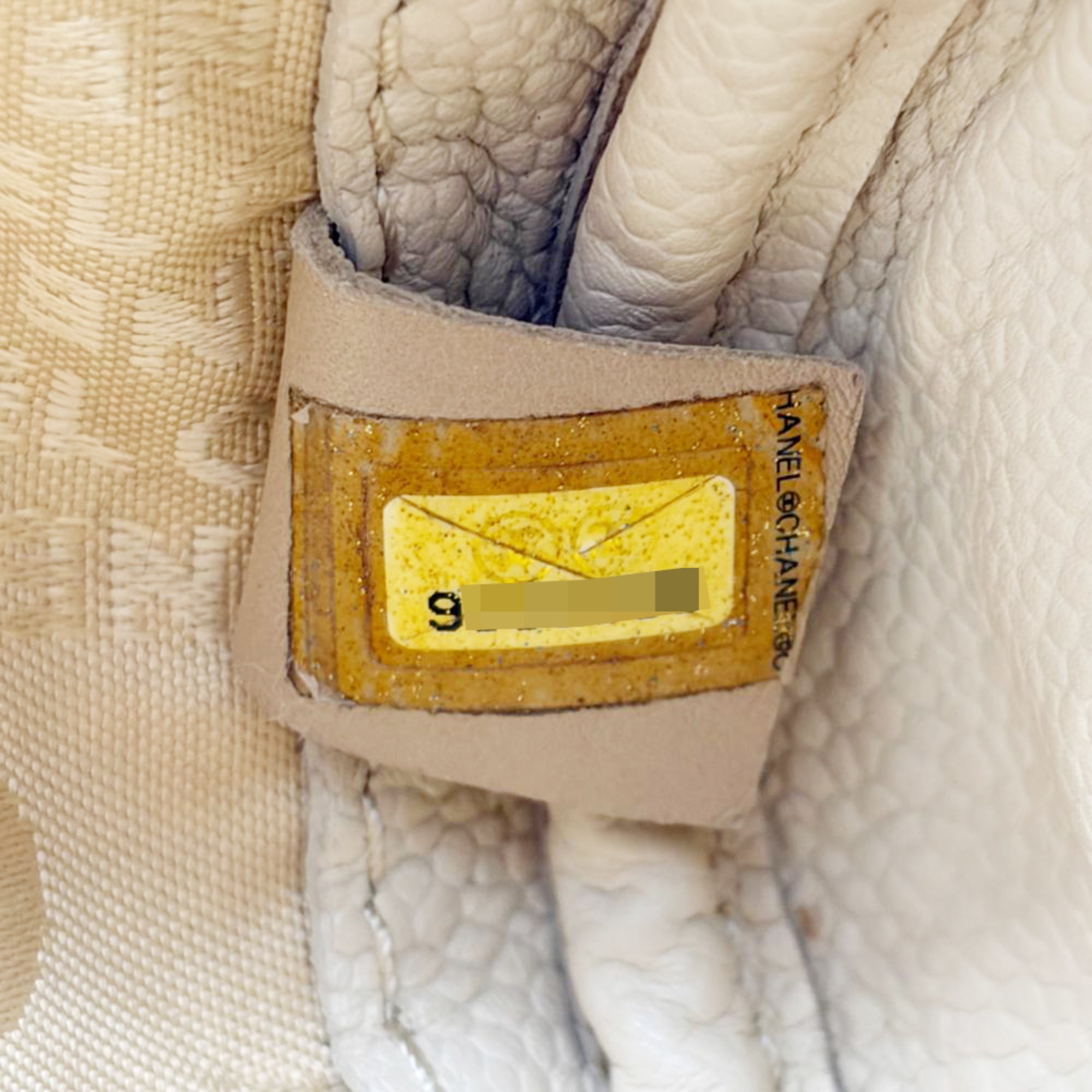 Chanel Beige Grained Calfskin Shoulder Bag (Pre-Owned)