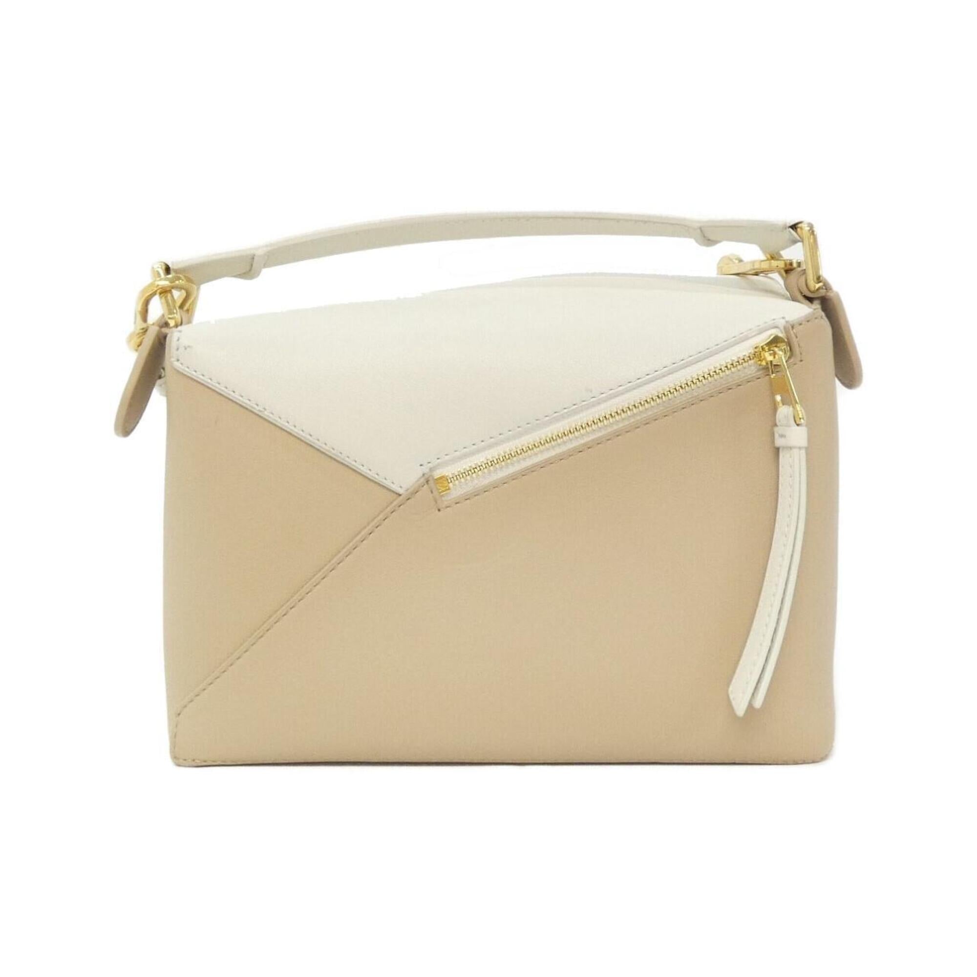 Loewe White Leather Handbag (Pre-Owned)