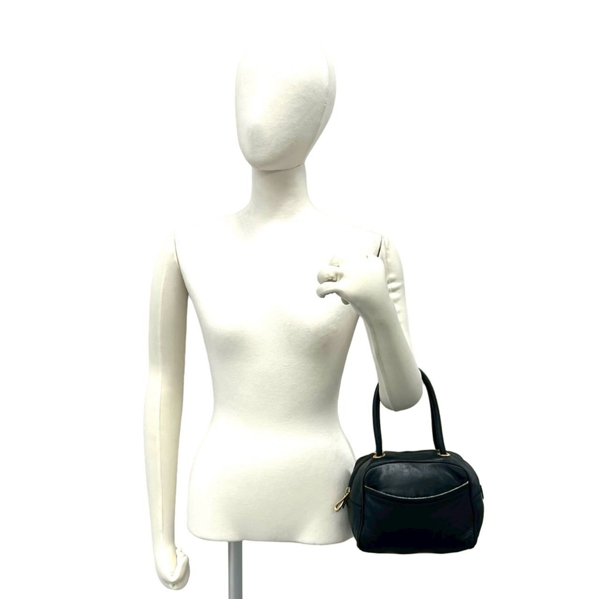 Loewe Black Leather Boston Bag Handbag (Pre-Owned)