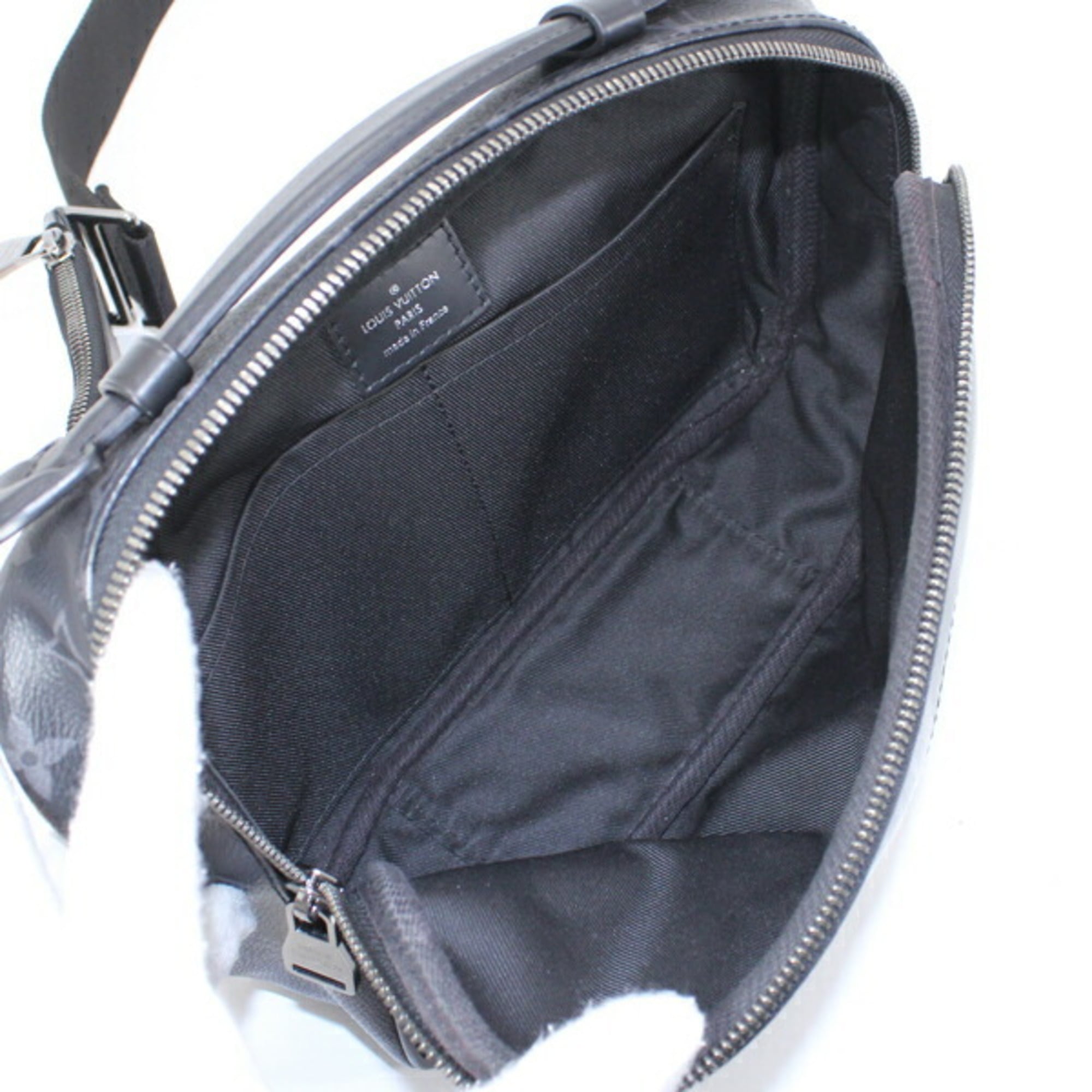 Louis Vuitton Monogram Eclipse Monogram Eclipse Shoulder Bag Sling Bag (Pre-Owned)