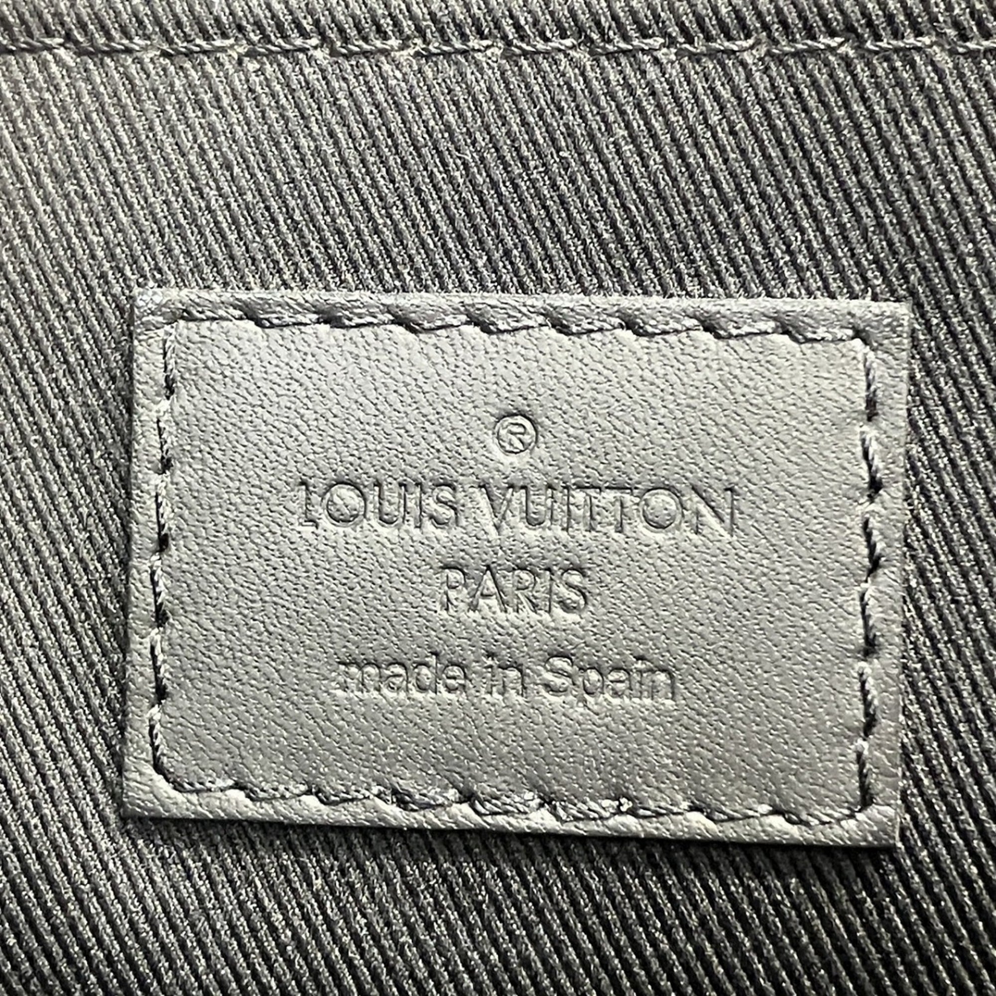 Louis Vuitton Monogram Shadow Black Leather Clutch Bag Pochette (Pre-Owned)