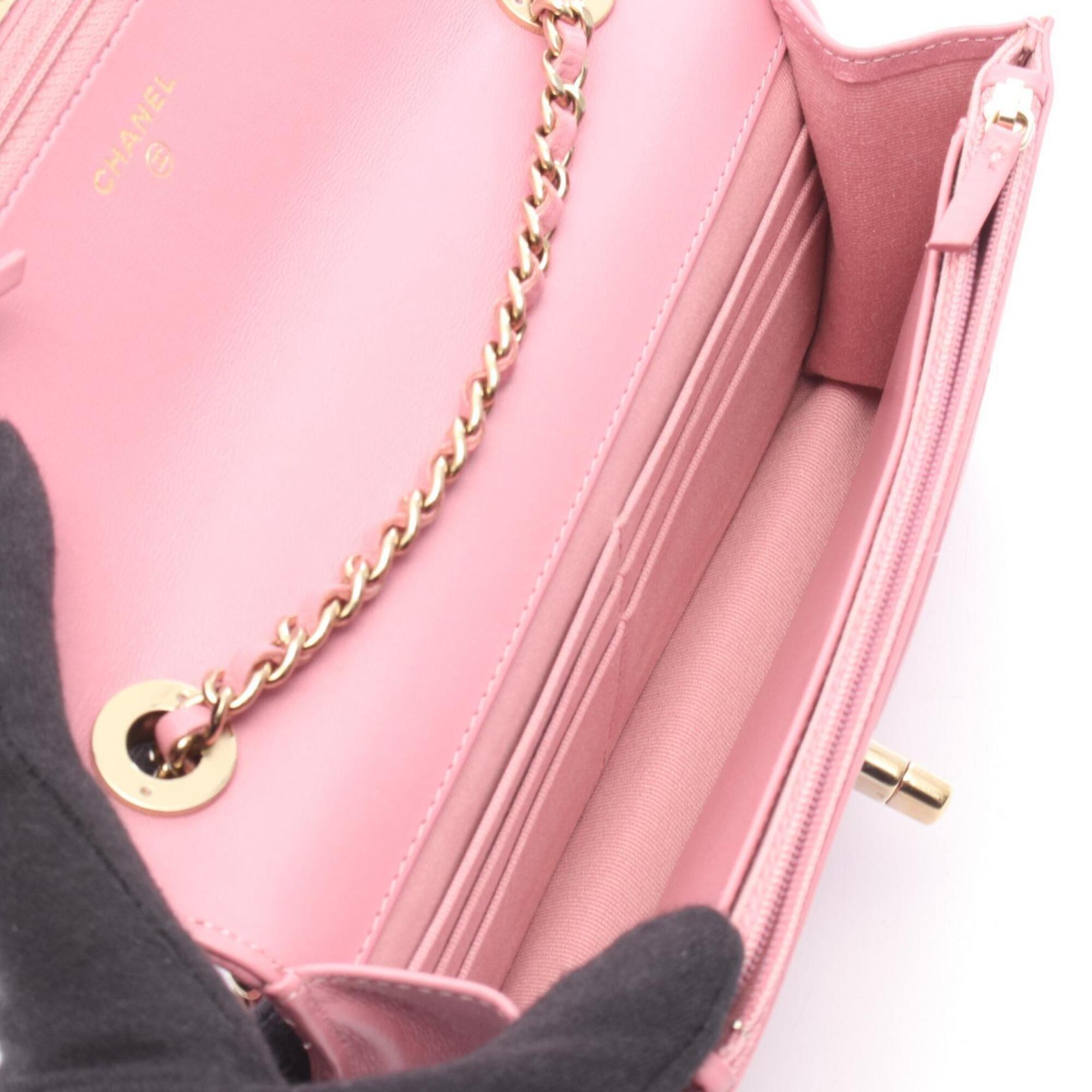 Chanel Matelasse Pink Leather Handbag Shoulder Bag (Pre-Owned)