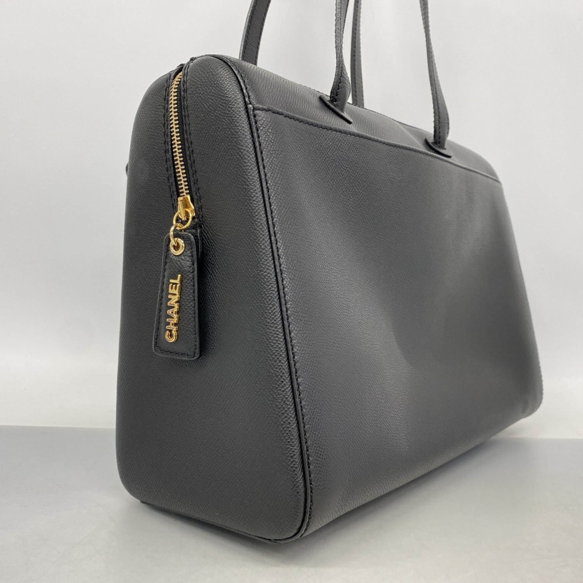 Chanel Black Leather Tote Bag (Pre-Owned)