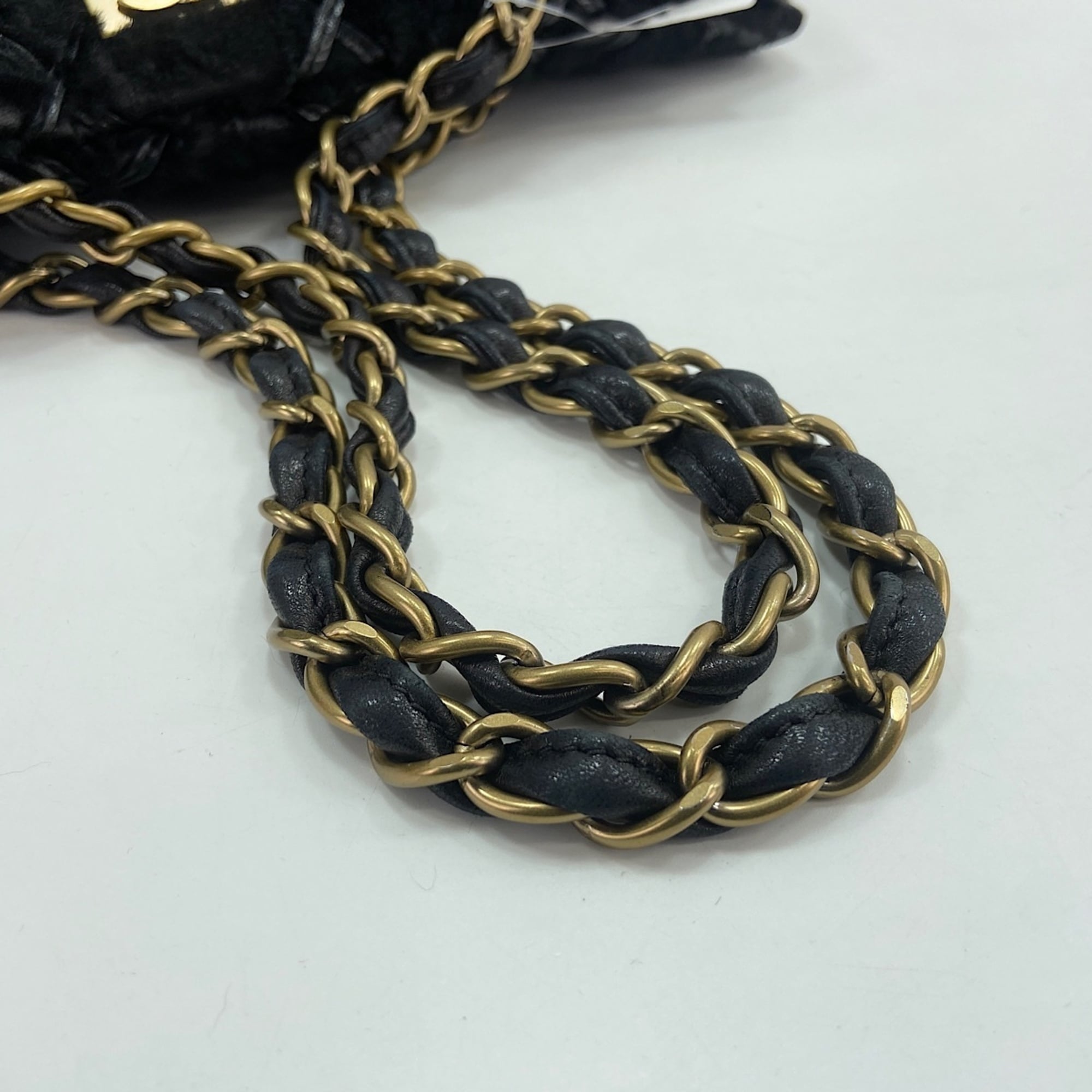 Chanel Matelasse Black Tote Bag (Pre-Owned)