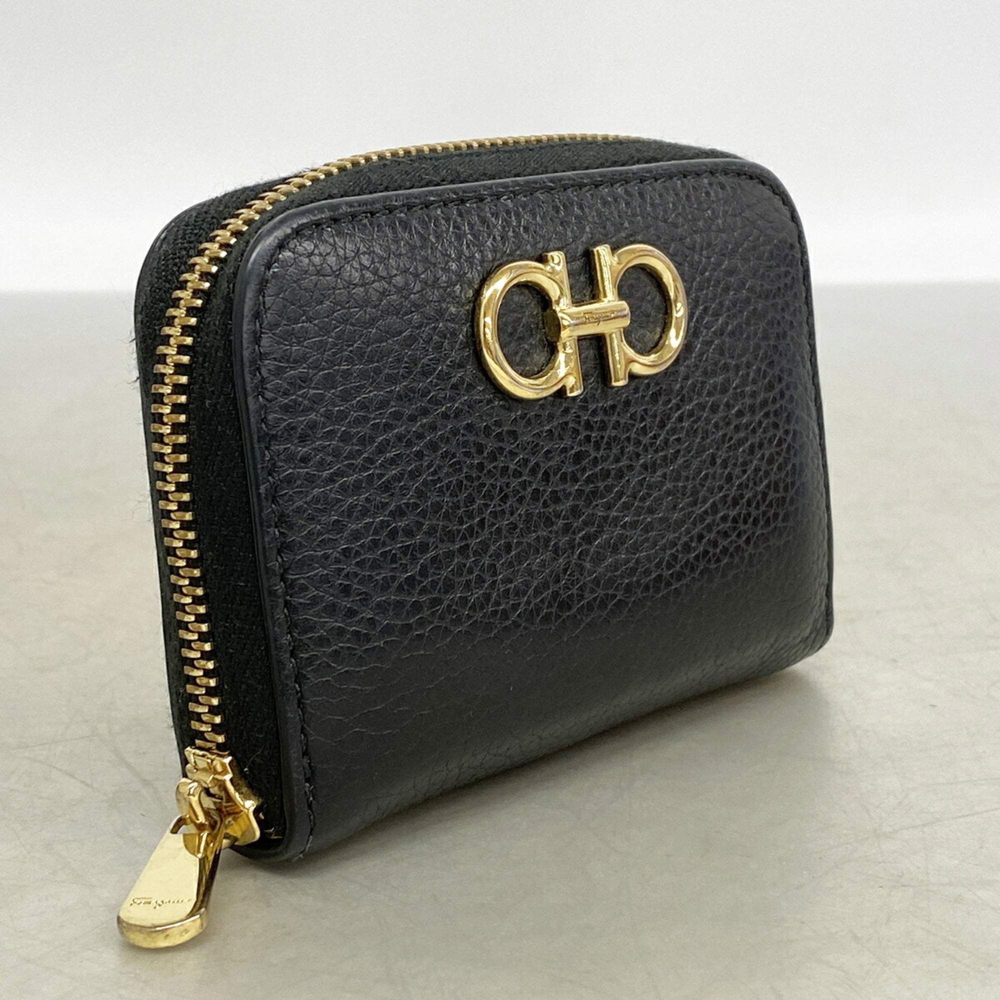 Salvatore Ferragamo Black Leather Coin Purse/Coin Case (Pre-Owned)