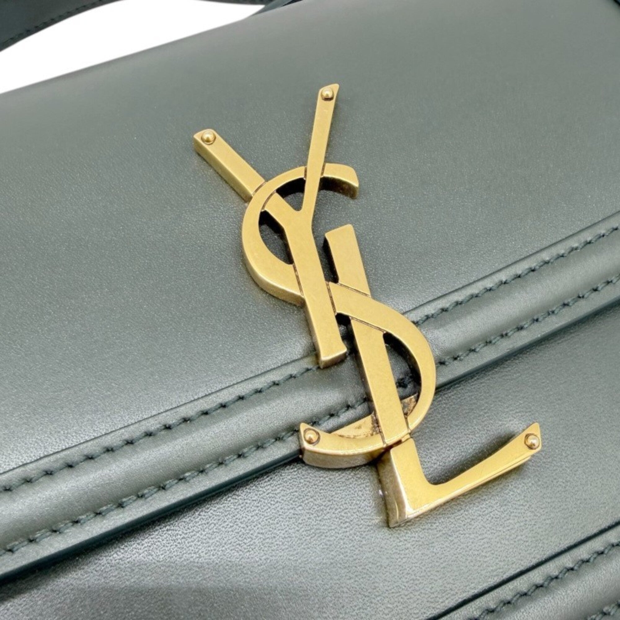 Yves Saint Laurent Dark Green Leather Shoulder Bag (Pre-Owned)