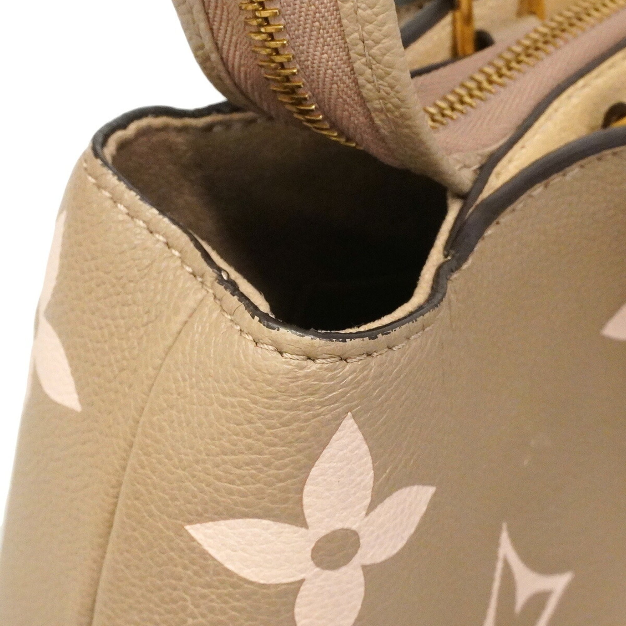 Louis Vuitton Cream Tourterelle Handbag (Pre-Owned)