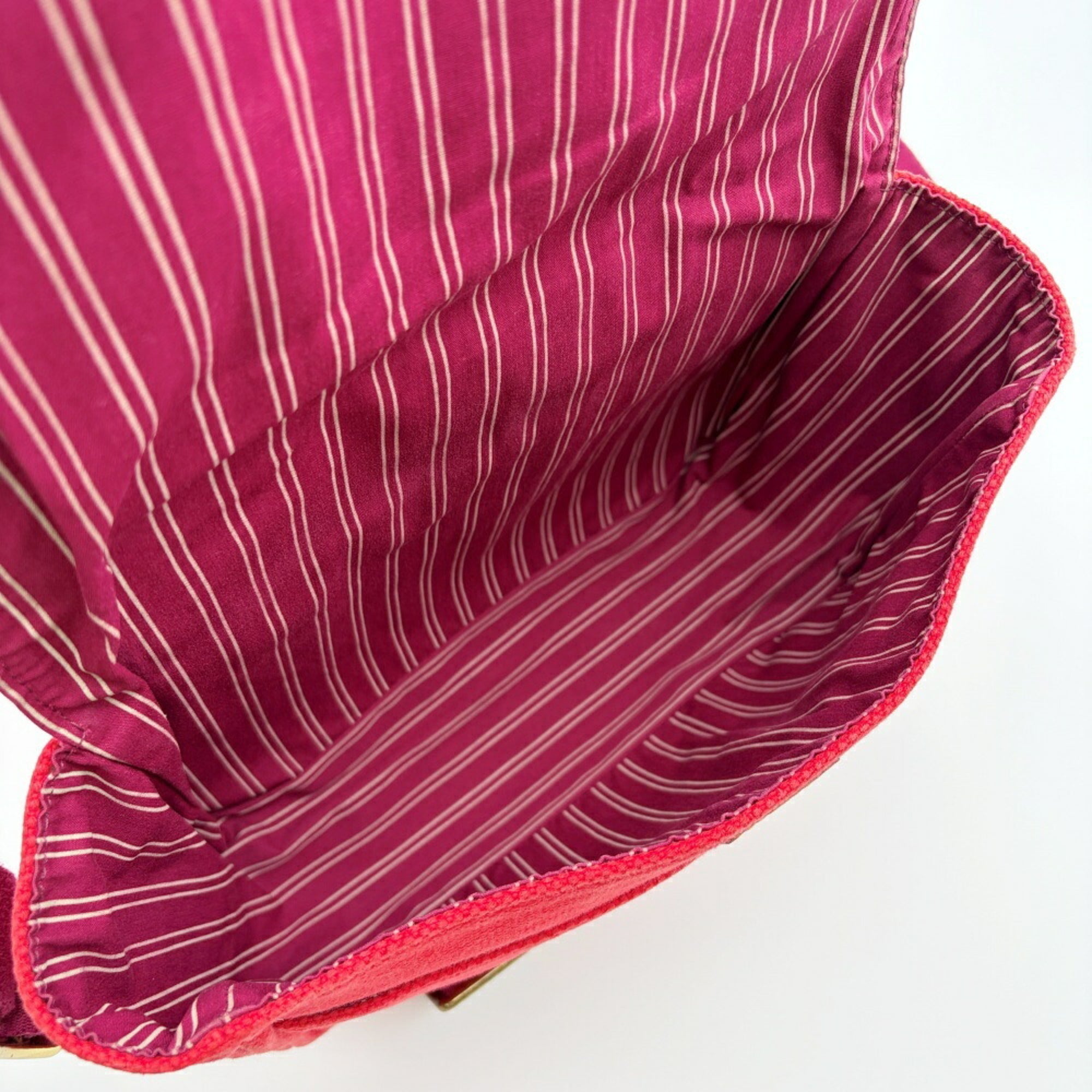 Louis Vuitton Rouge Canvas Shoulder Bag (Pre-Owned)