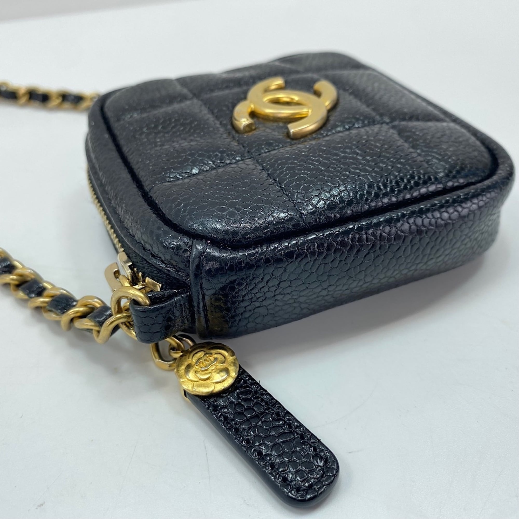 Chanel Black Shoulder Bag (Pre-Owned)