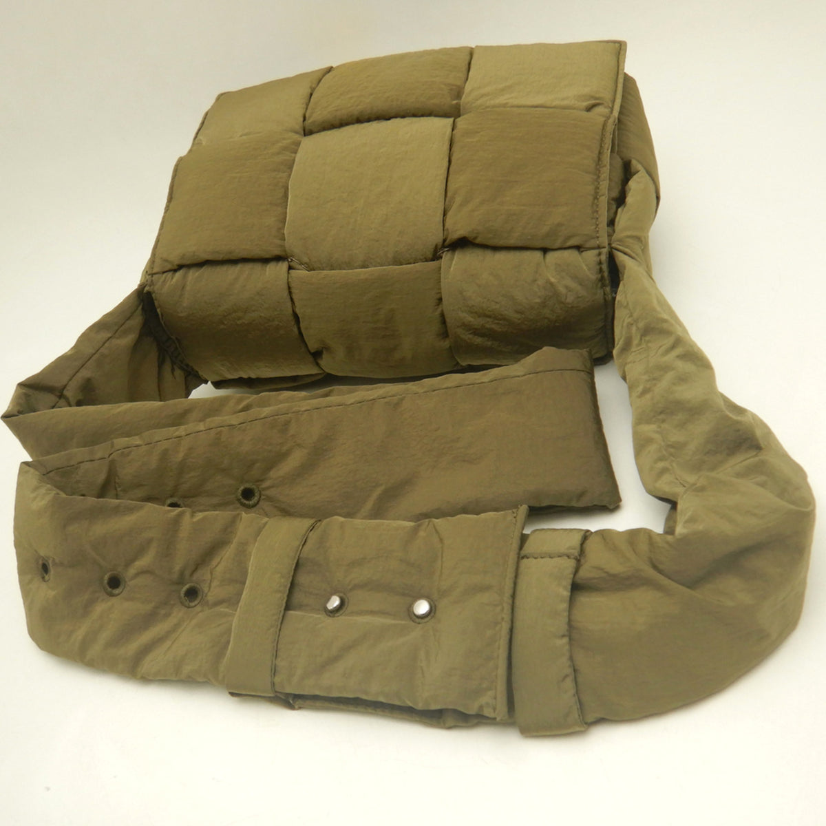 Bottega Veneta Khaki Nylon Shoulder Bag (Pre-Owned)