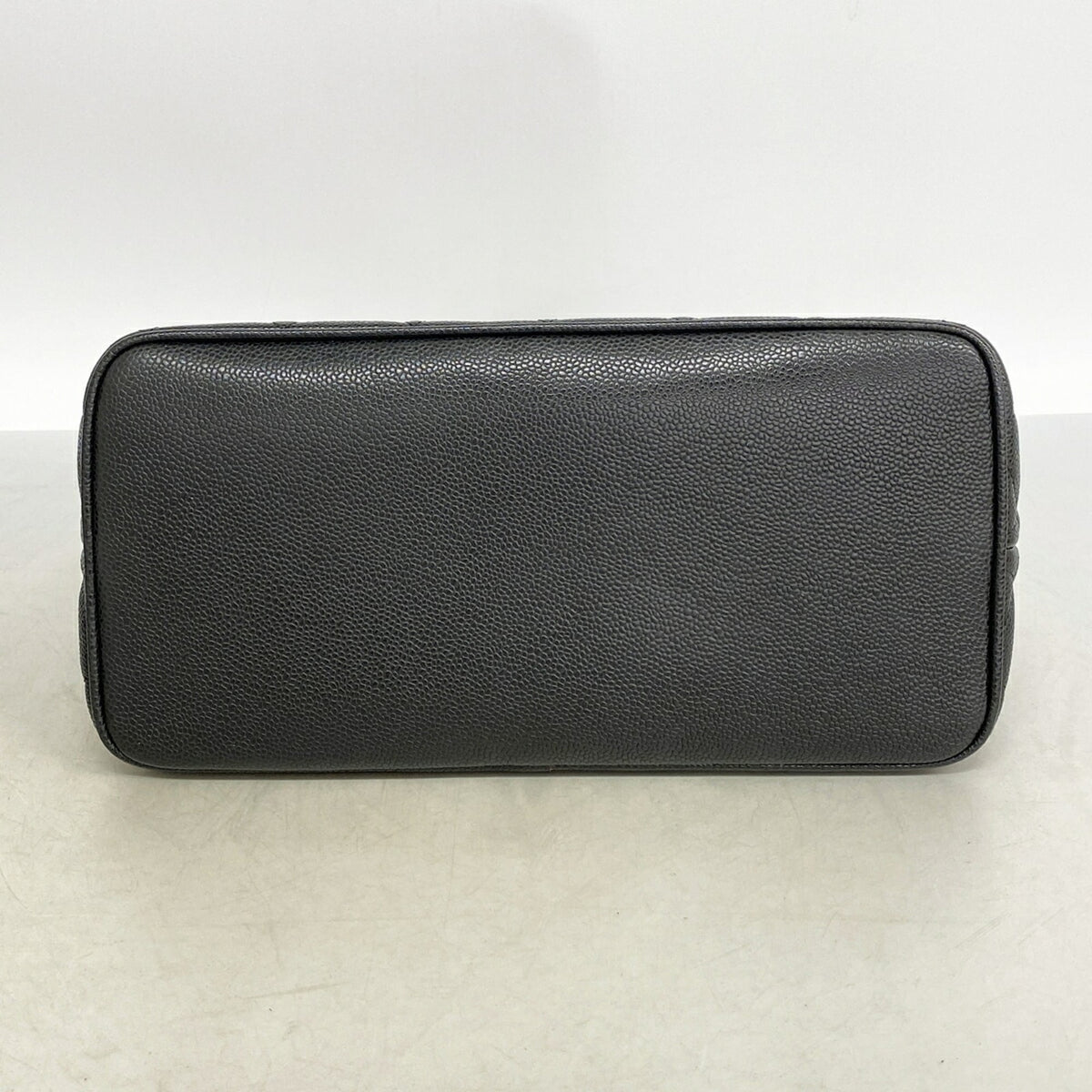 Chanel Black Grained Calfskin Tote Bag (Pre-Owned)