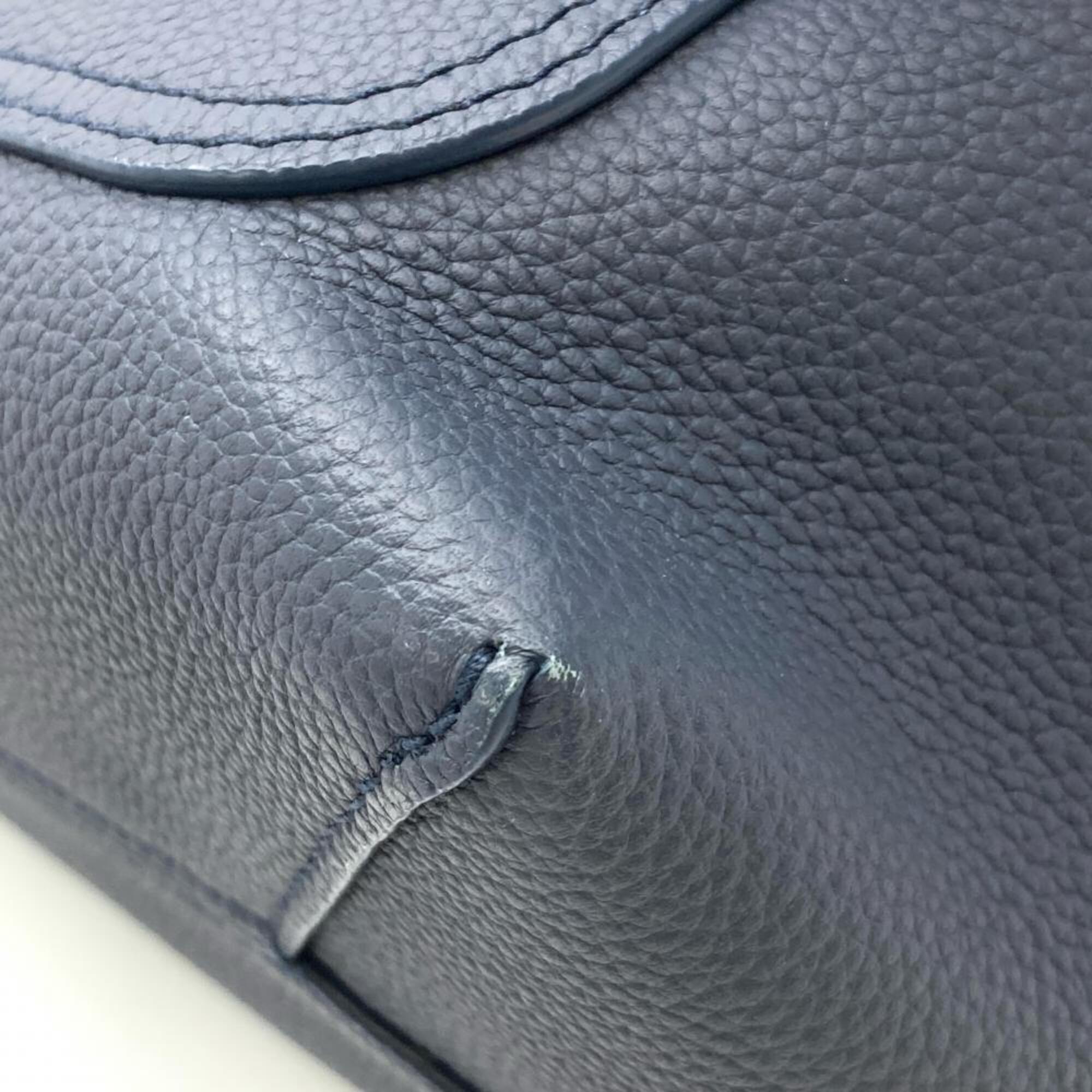 Louis Vuitton Blue Navy Shoulder Bag (Pre-Owned)