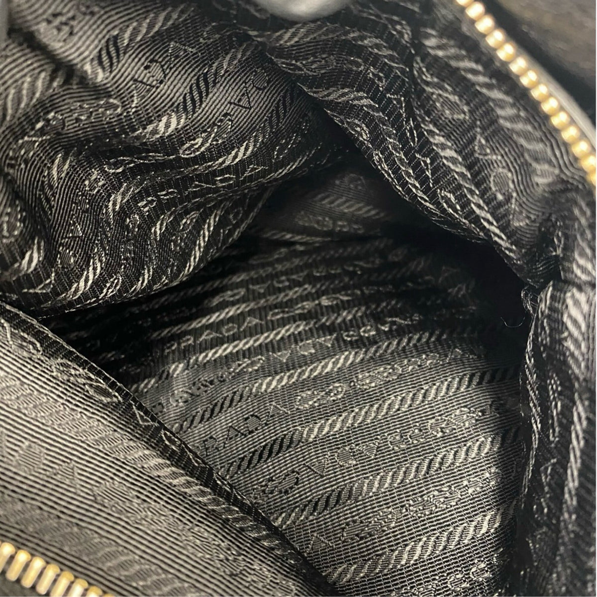 Prada Black Nylon Leather Handbag Shoulder Bag Tote Bag (Pre-Owned)