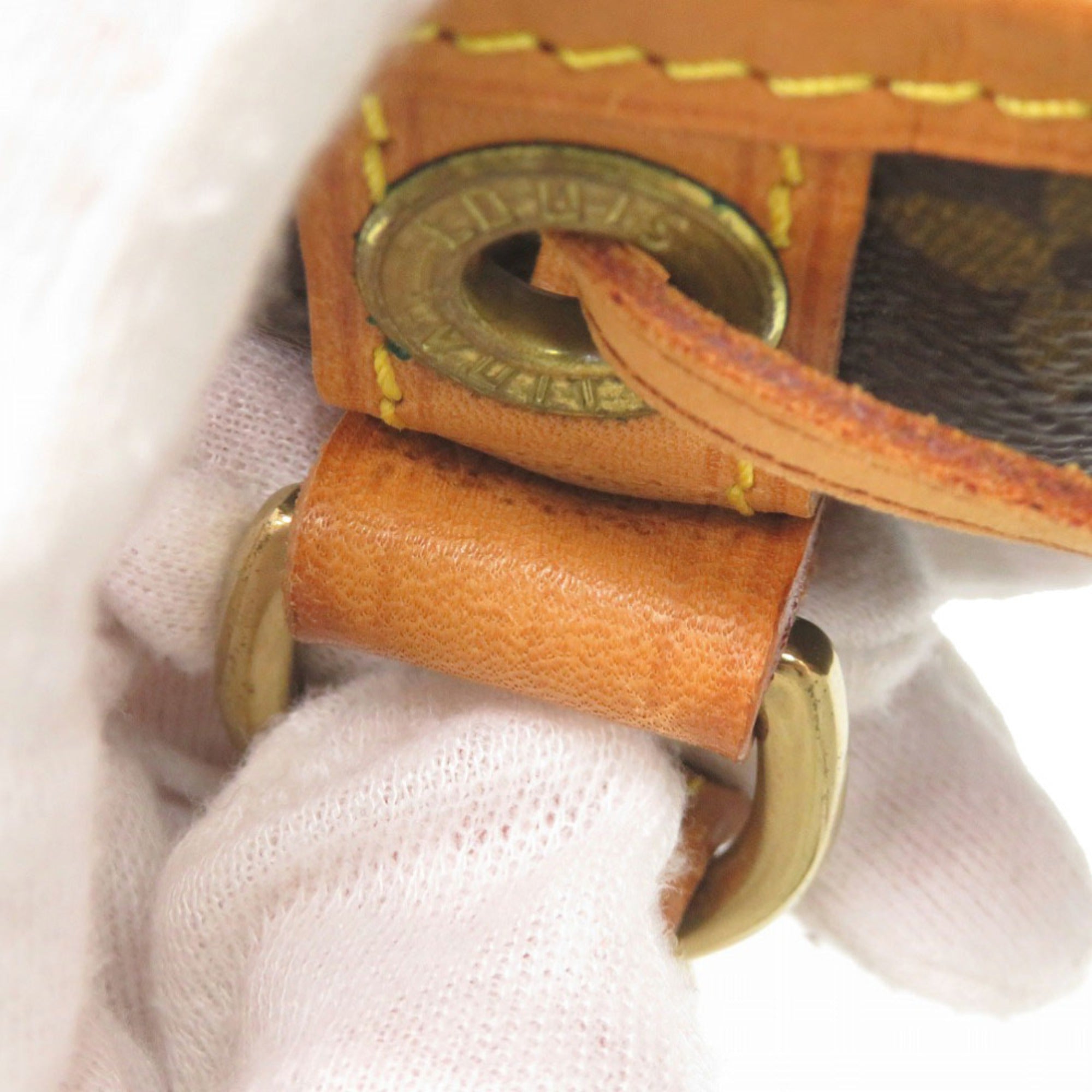 Louis Vuitton Brown Monogram Monogram Shoulder Bag (Pre-Owned)