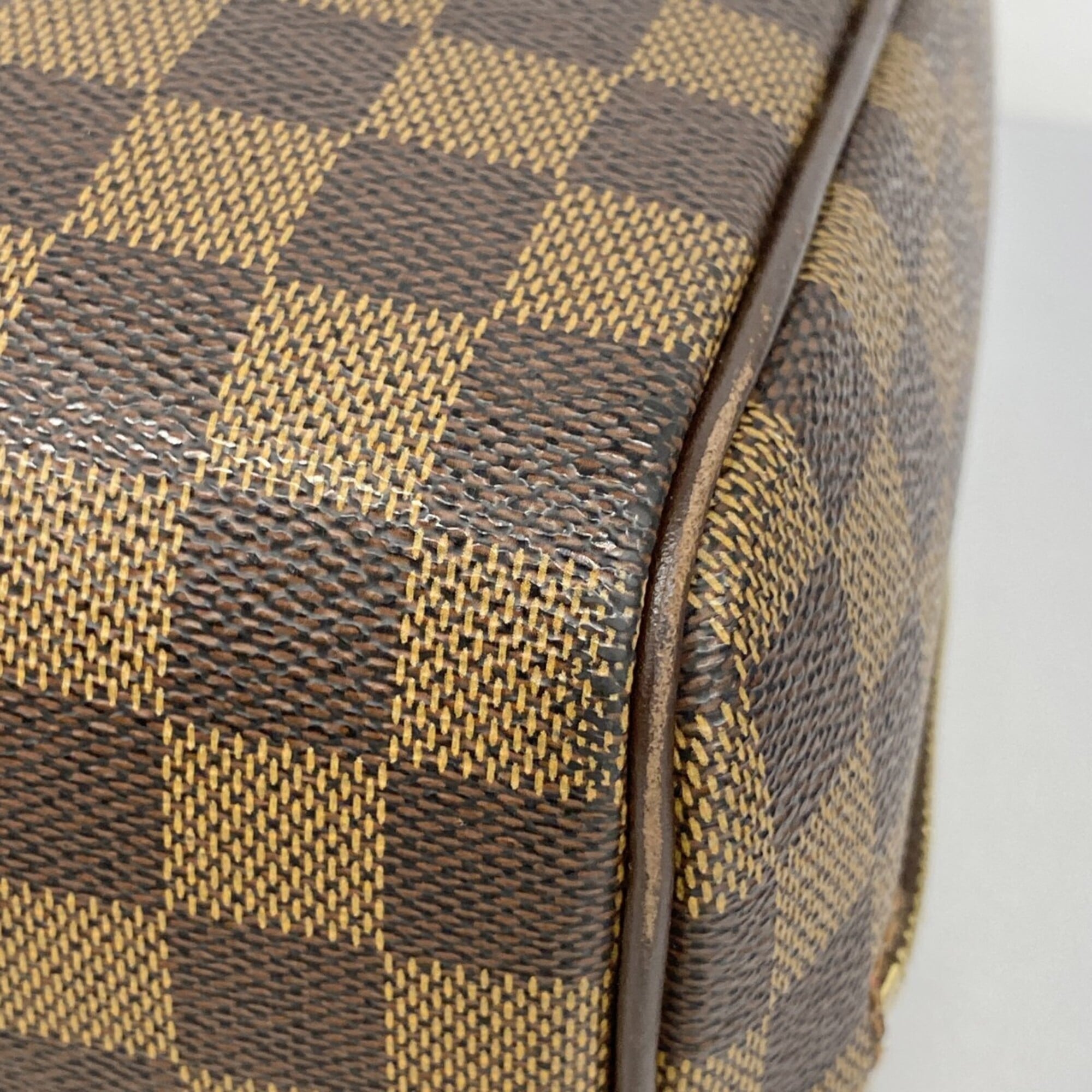 Louis Vuitton Ebene Handbag (Pre-Owned)