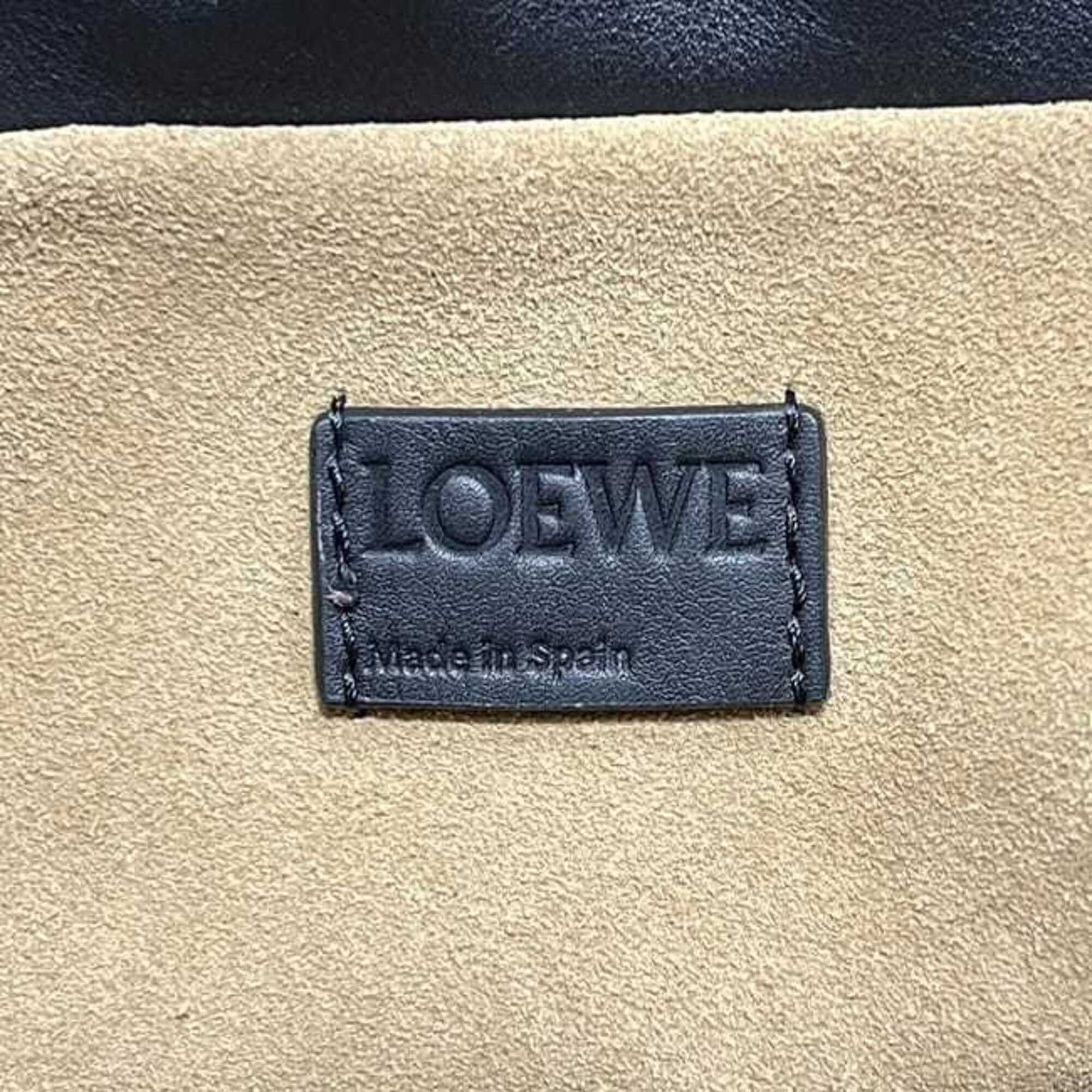 Loewe Black Leather Shoulder Bag (Pre-Owned)