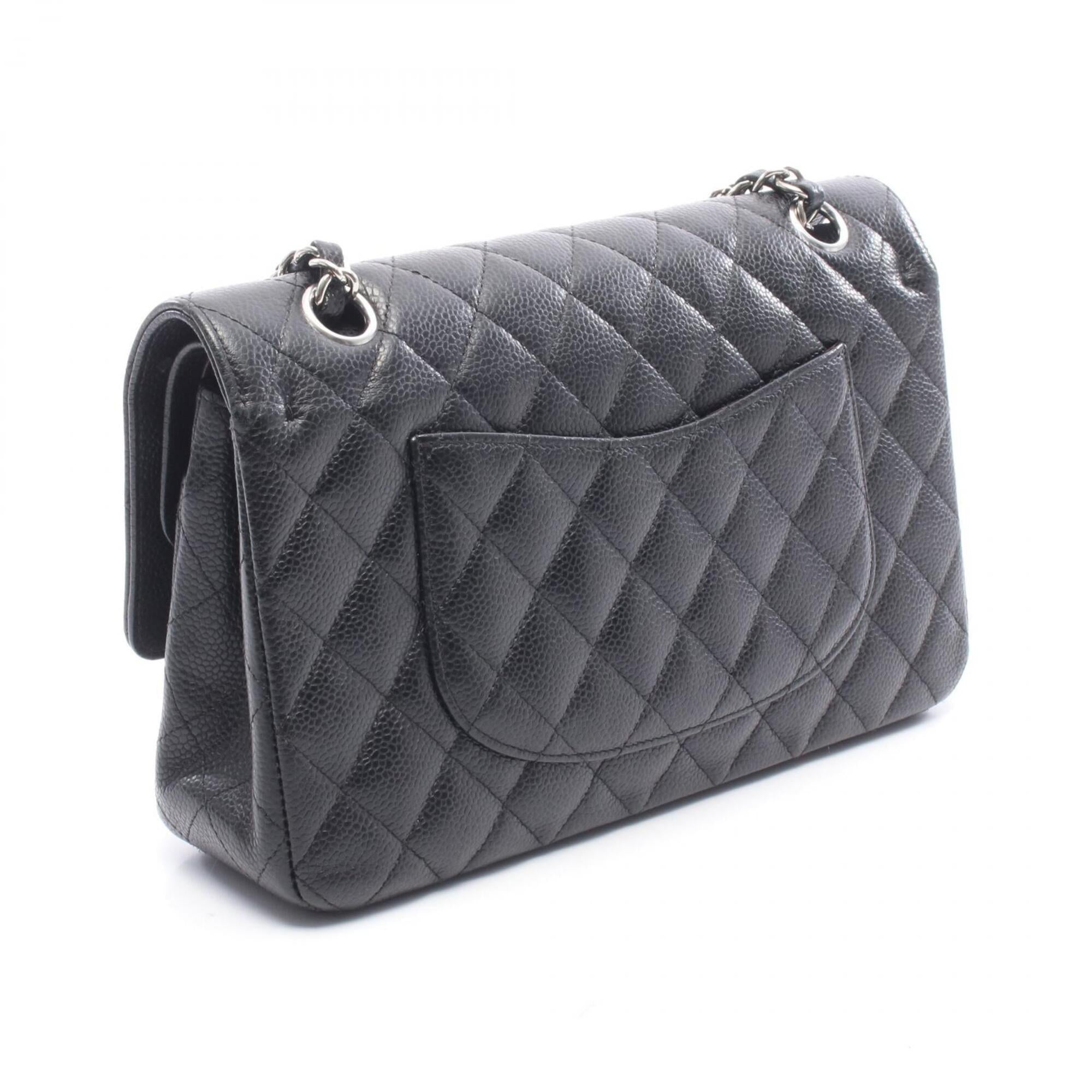 Chanel Black Grained Calfskin Handbag Shoulder Bag (Pre-Owned)