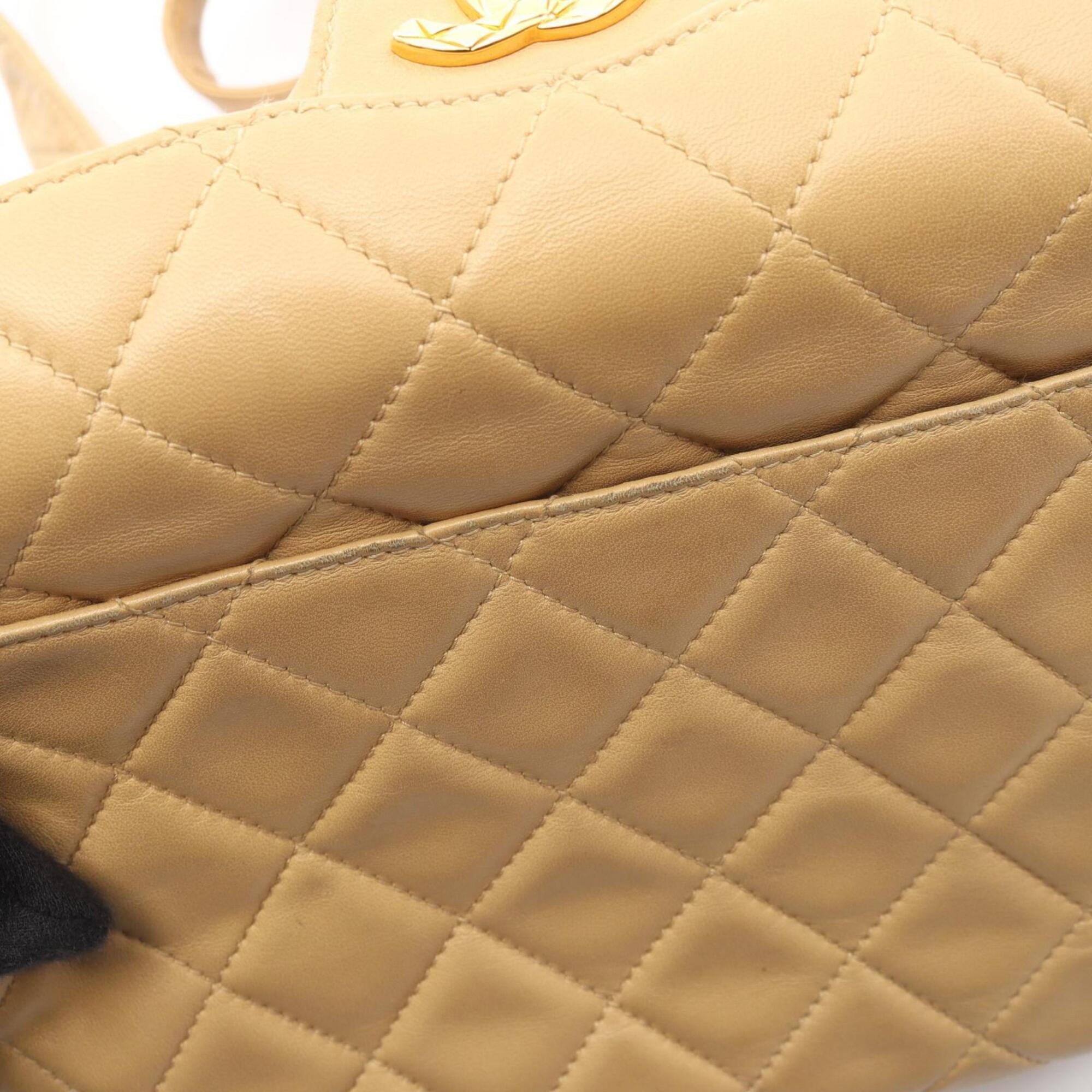 Chanel Beige Leather Handbag Shoulder Bag (Pre-Owned)
