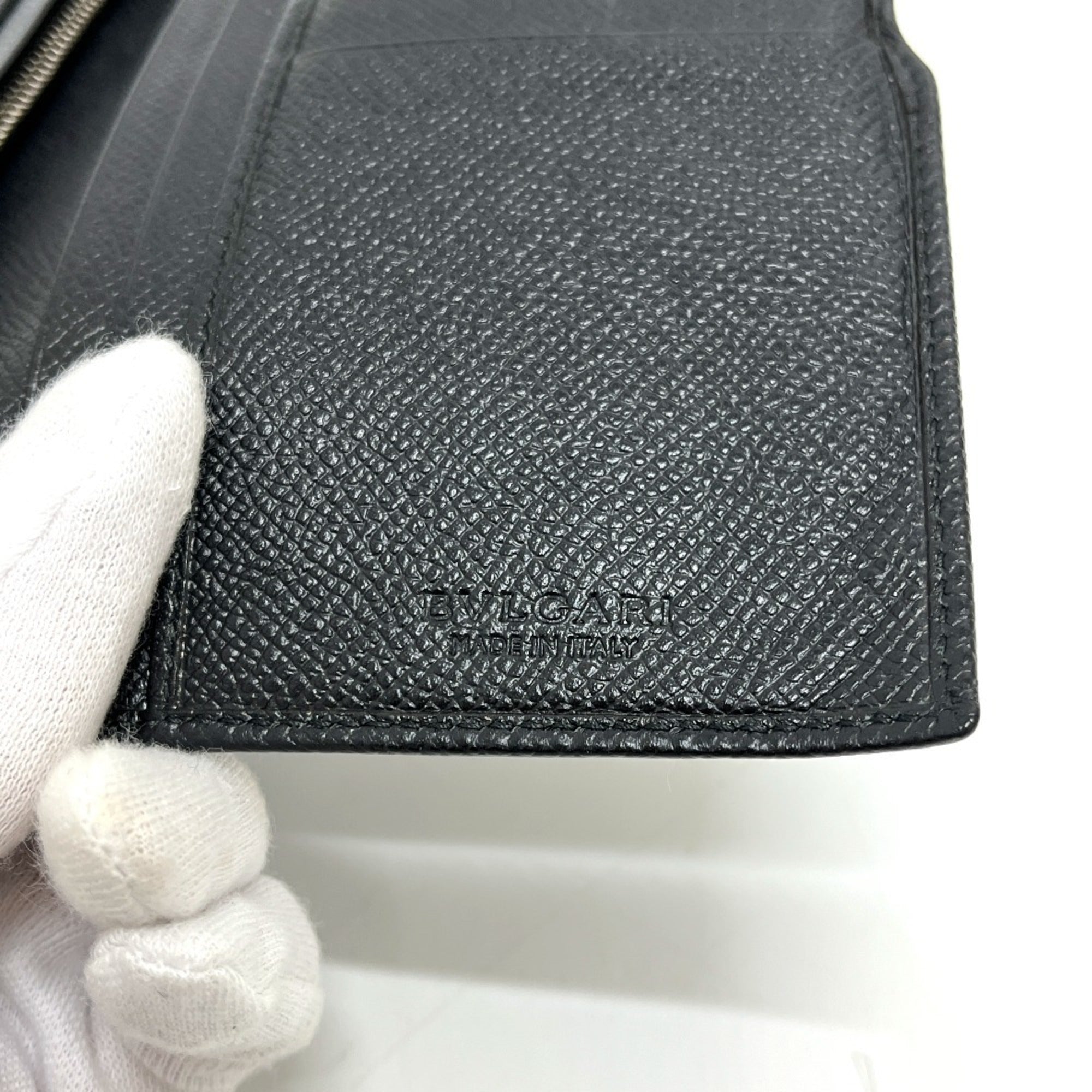 Bvlgari Black Leather Long Wallet (Bi-Fold) (Pre-Owned)