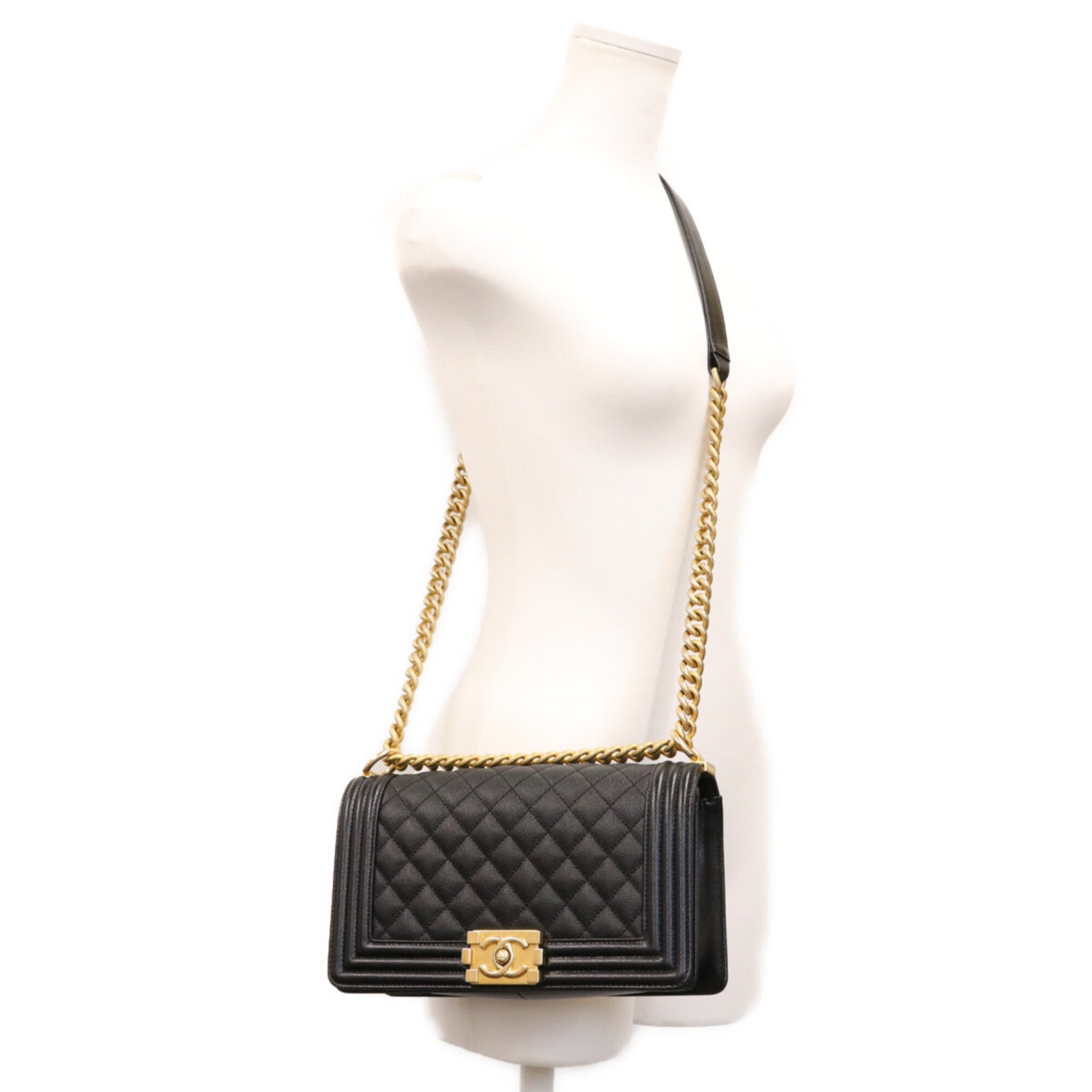 Chanel Black Grained Calfskin Shoulder Bag (Pre-Owned)