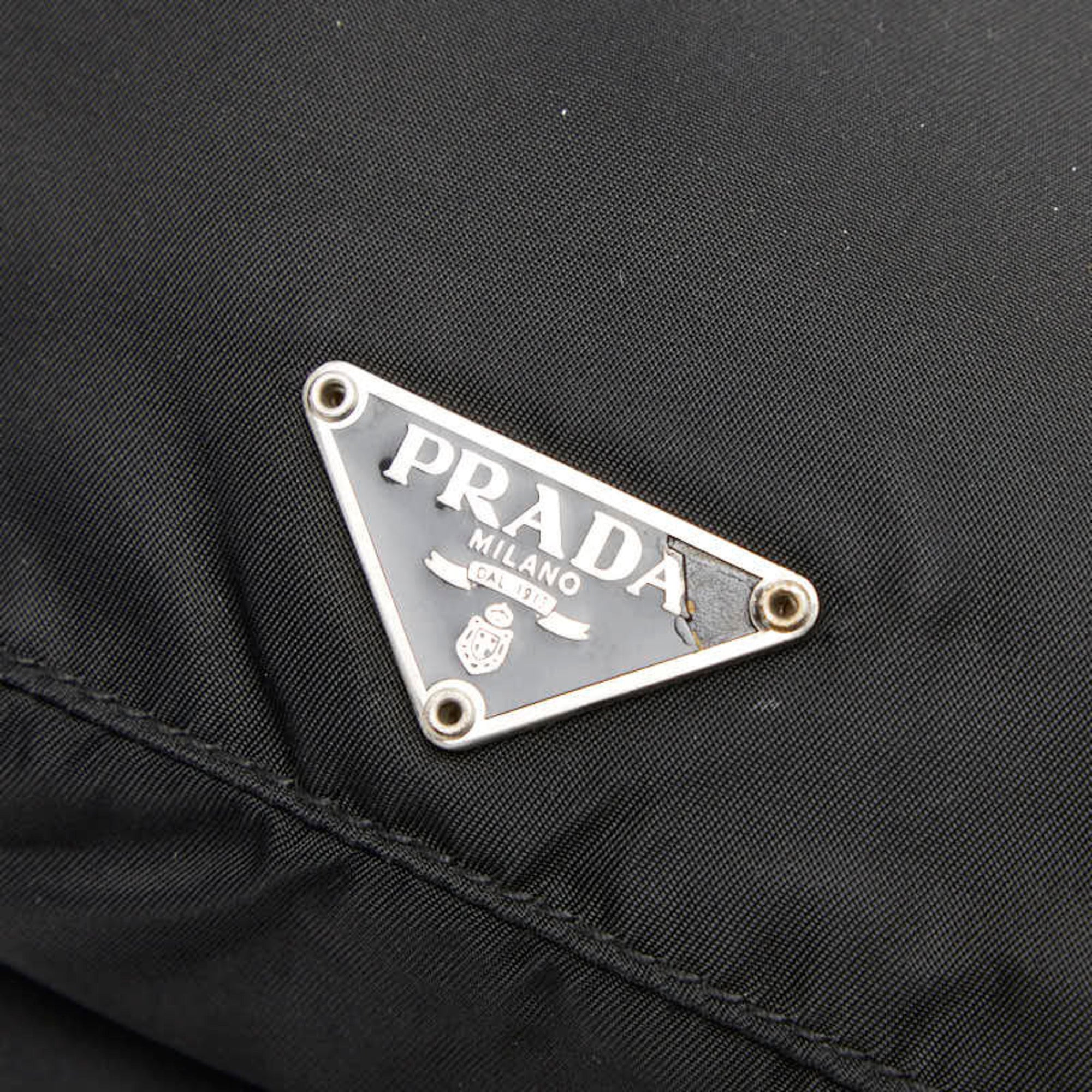 Prada Black Nylon Shoulder Bag (Pre-Owned)