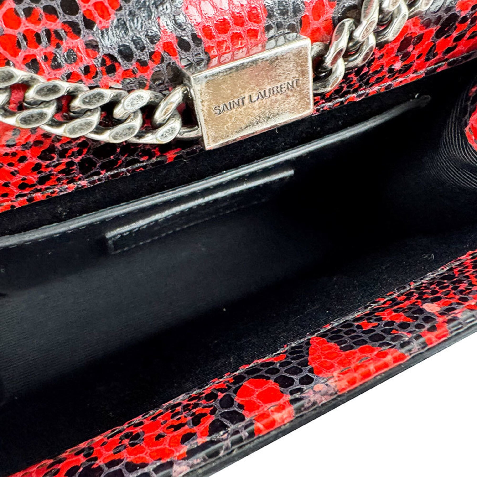 Saint Laurent Black Red Color Leather Shoulder Bag (Pre-Owned)