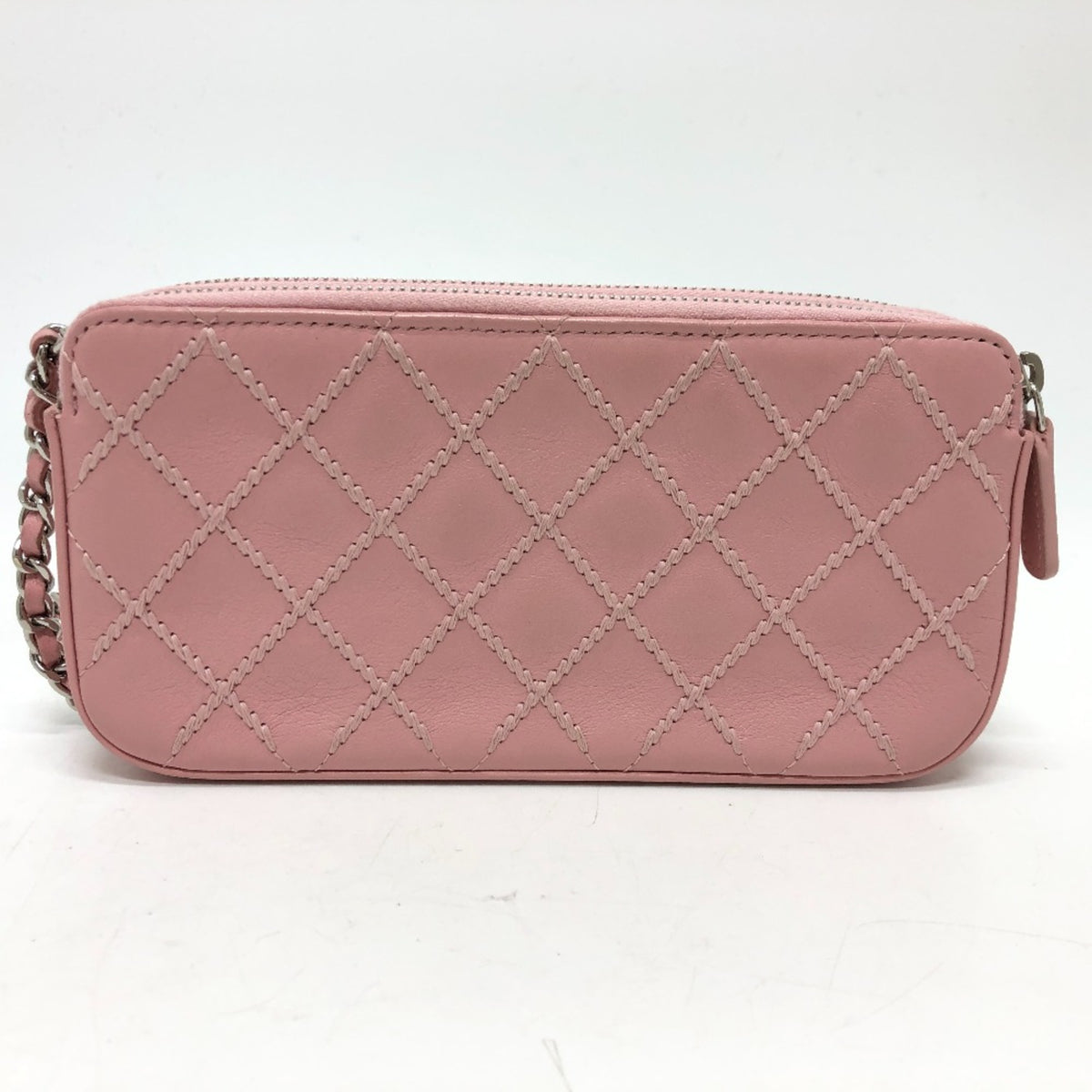 Chanel Pink Leather Shoulder Bag (Pre-Owned)