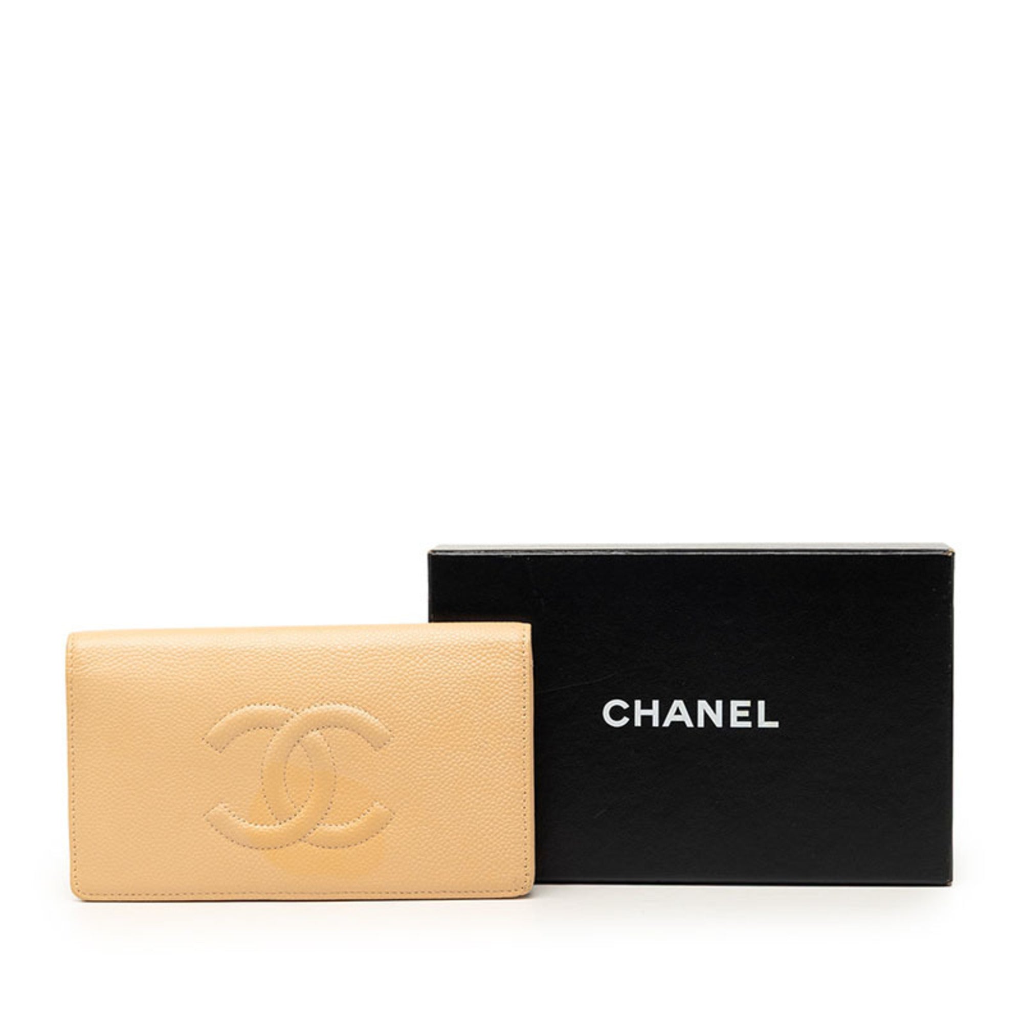 Chanel Beige Grained Calfskin Long Wallet (Bi-Fold) (Pre-Owned)
