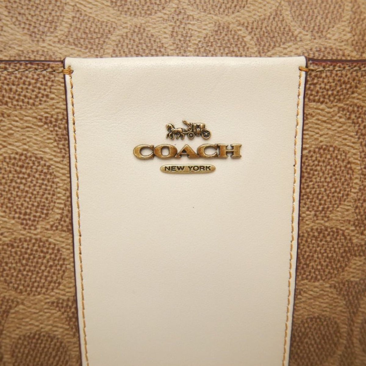 Coach Beige Coated Canvas Shoulder Bag (Pre-Owned)