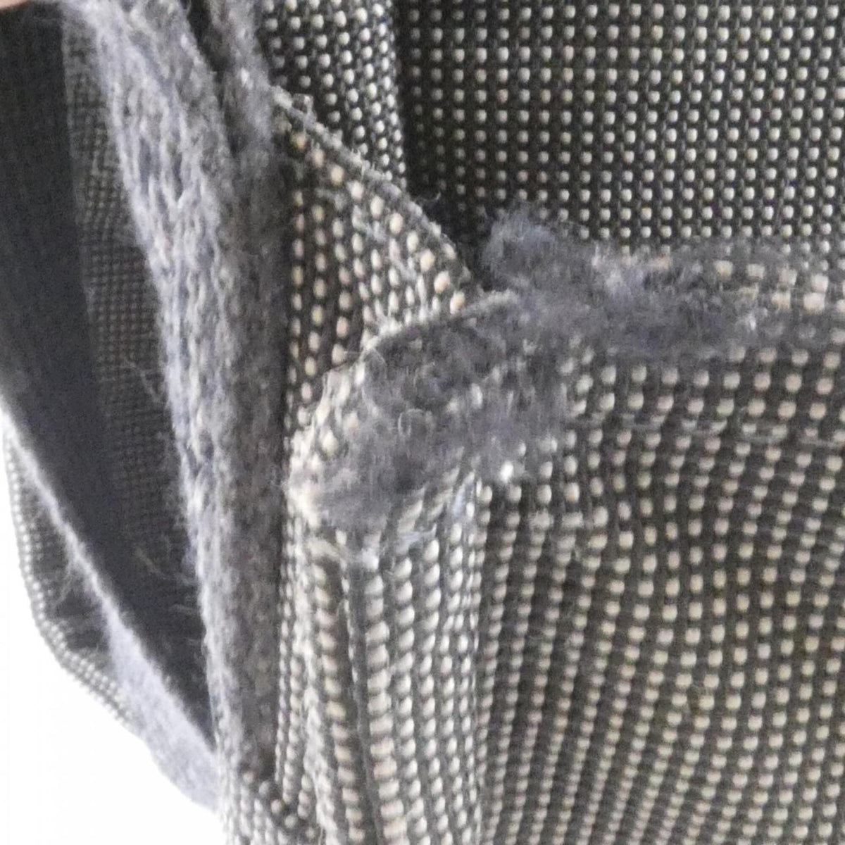 Hermes Black Canvas Shoulder Bag (Pre-Owned)