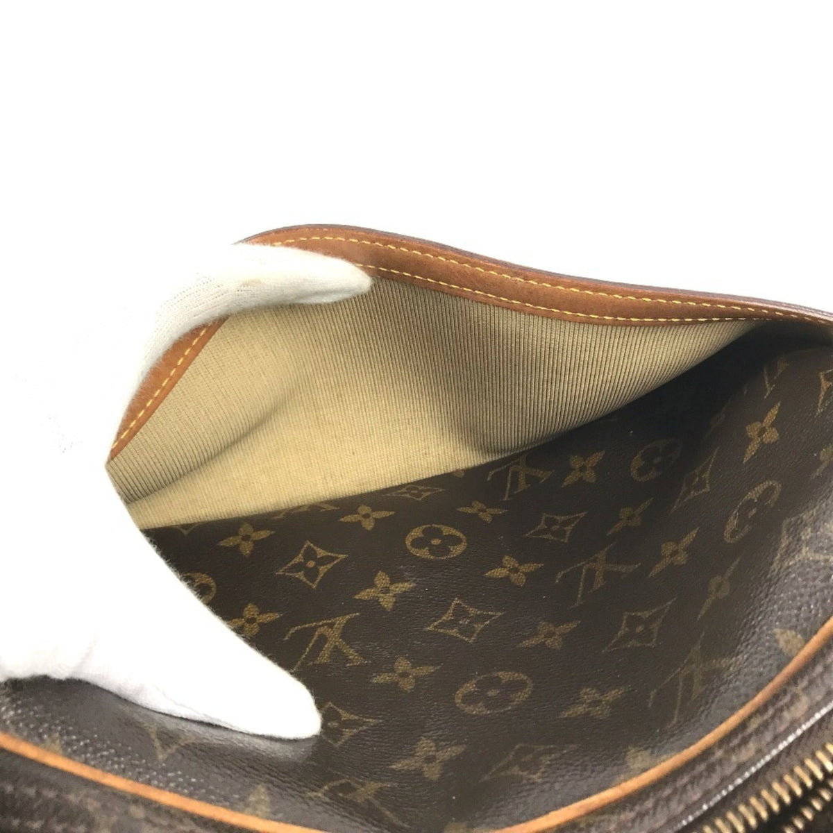 Louis Vuitton Brown Monogram Canvas Shoulder Bag (Pre-Owned)