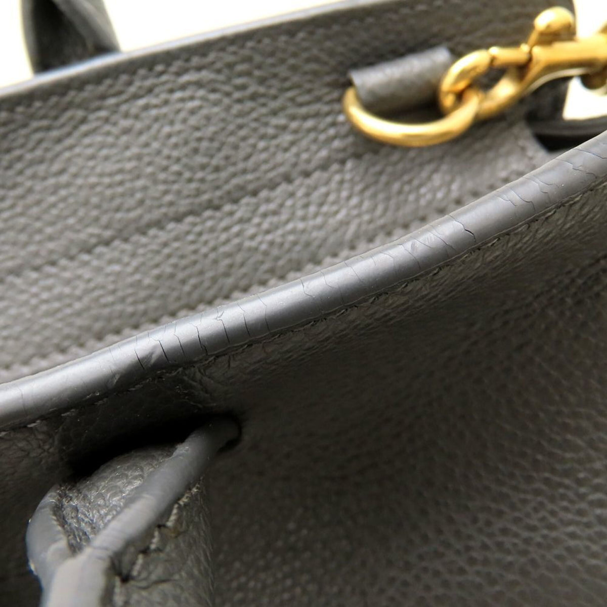 Saint Laurent Gray Handbag (Pre-Owned)