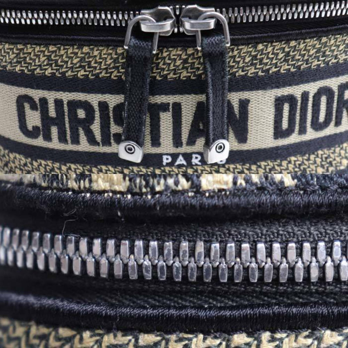 Christian Dior Canvas Shoulder Bag (Pre-Owned)