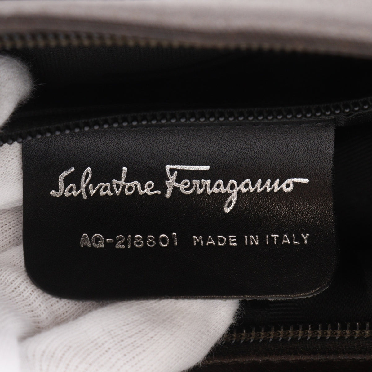 Salvatore Ferragamo Brown Nylon Canvas Shoulder Bag (Pre-Owned)