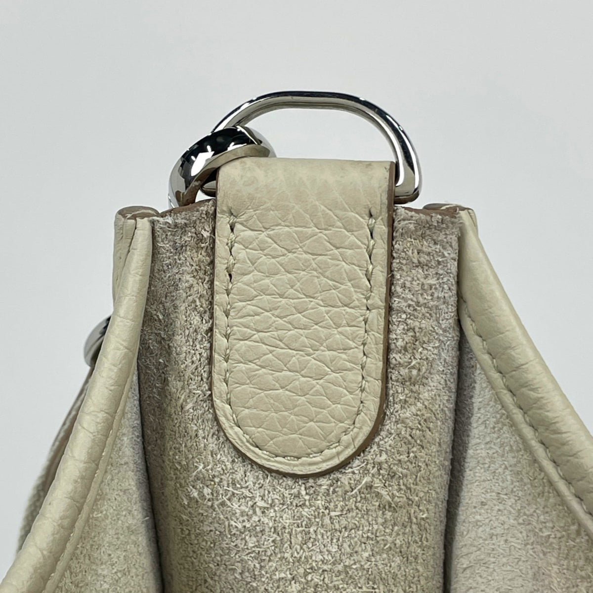 Hermes White Taurillon Clemence Leather Shoulder Bag (Pre-Owned)