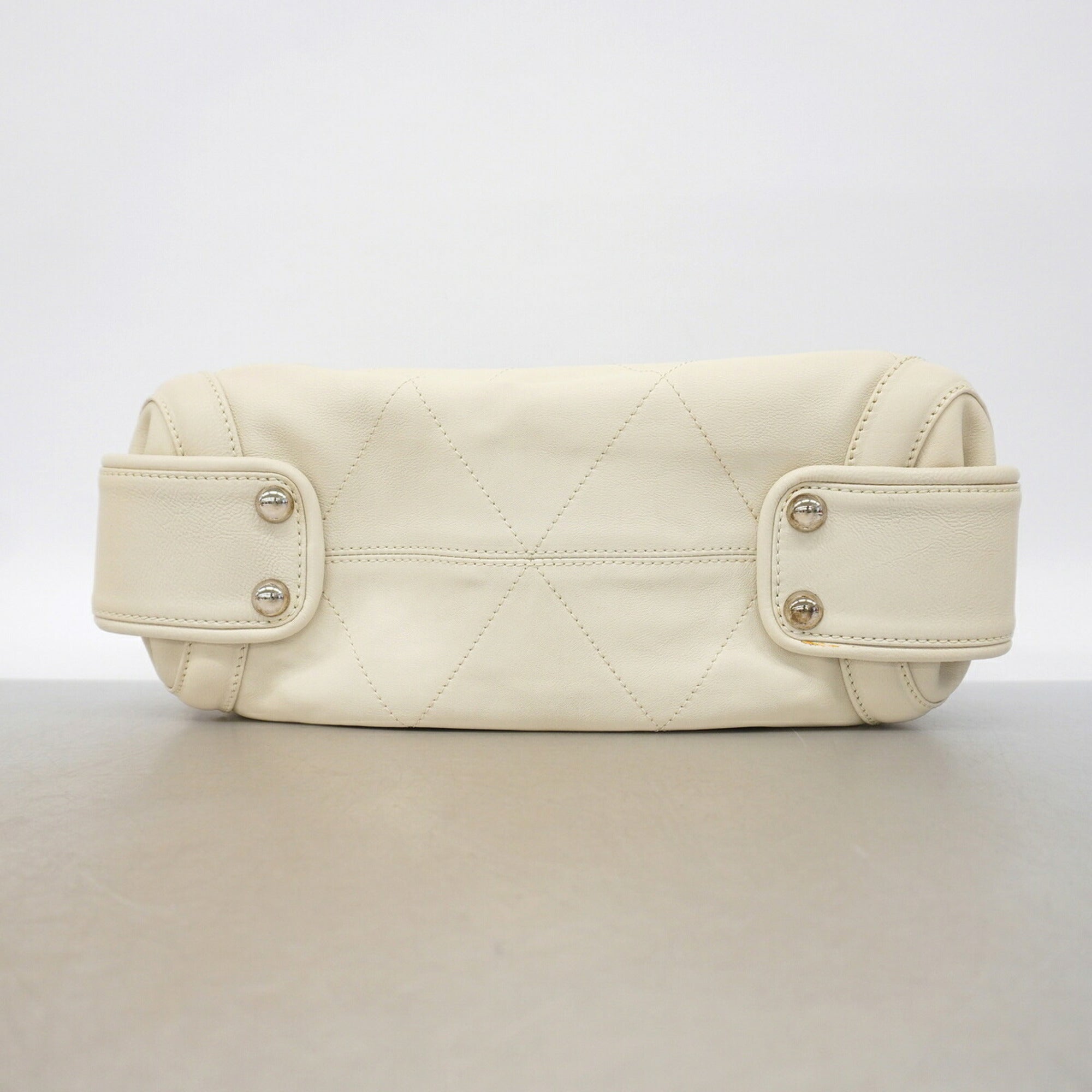 Chanel Ivory Leather Handbag (Pre-Owned)