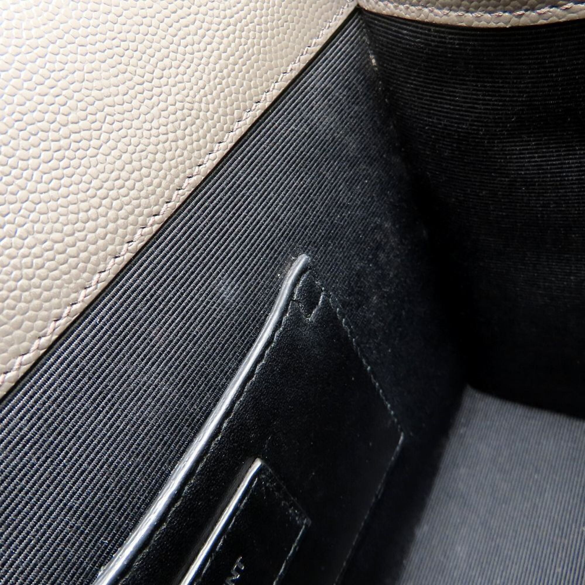 Yves Saint Laurent Gray Leather Shoulder Bag (Pre-Owned)